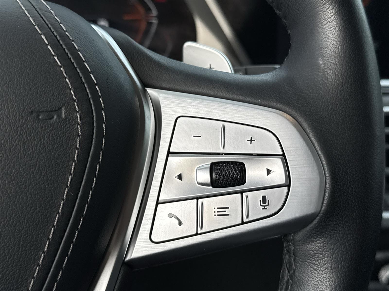 Thumbnail: 2021 BMW X7 - 19