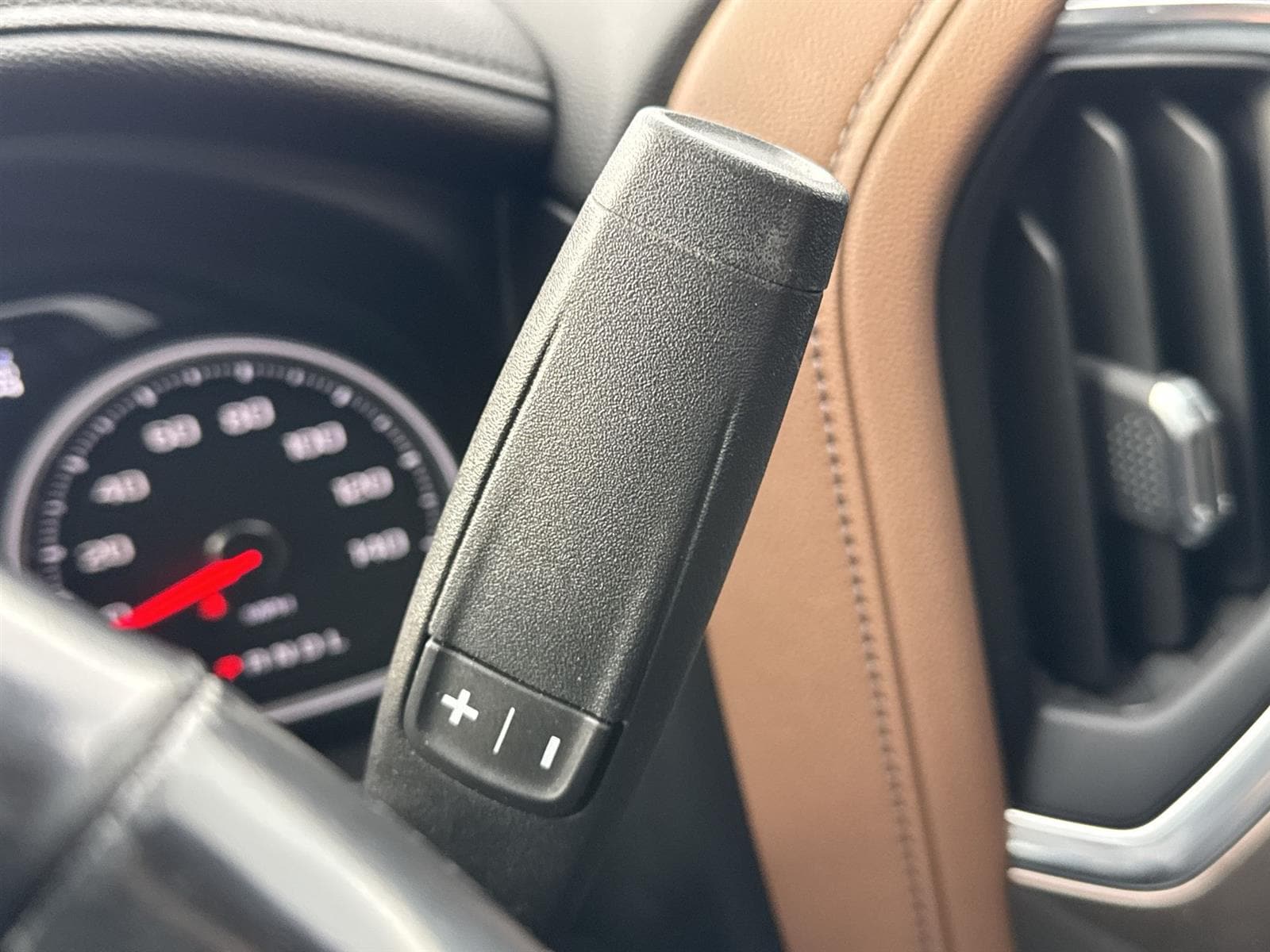 Thumbnail: 2020 Chevrolet Silverado 1500 - 31