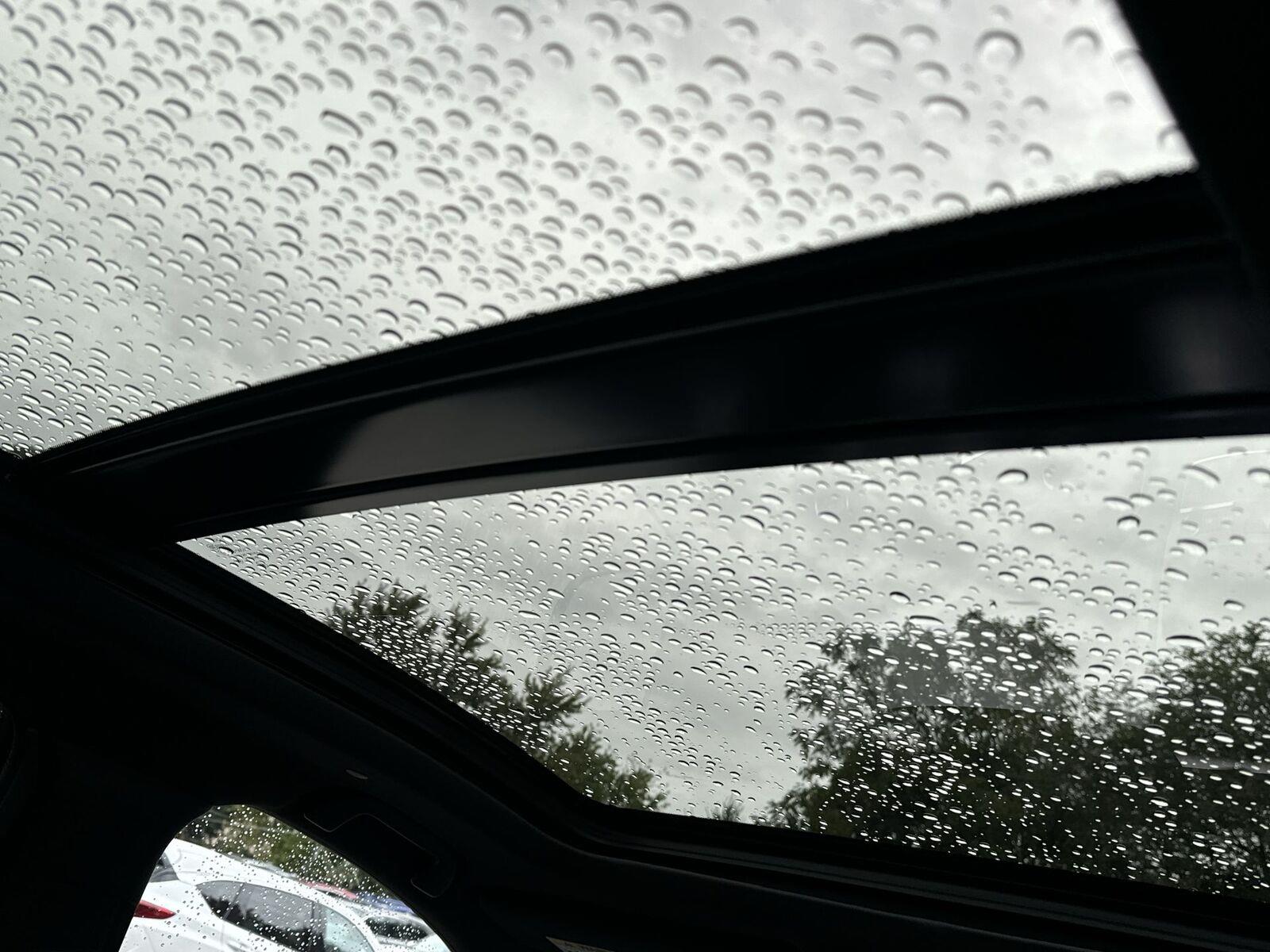 Thumbnail: 2026 Acura RDX - 17