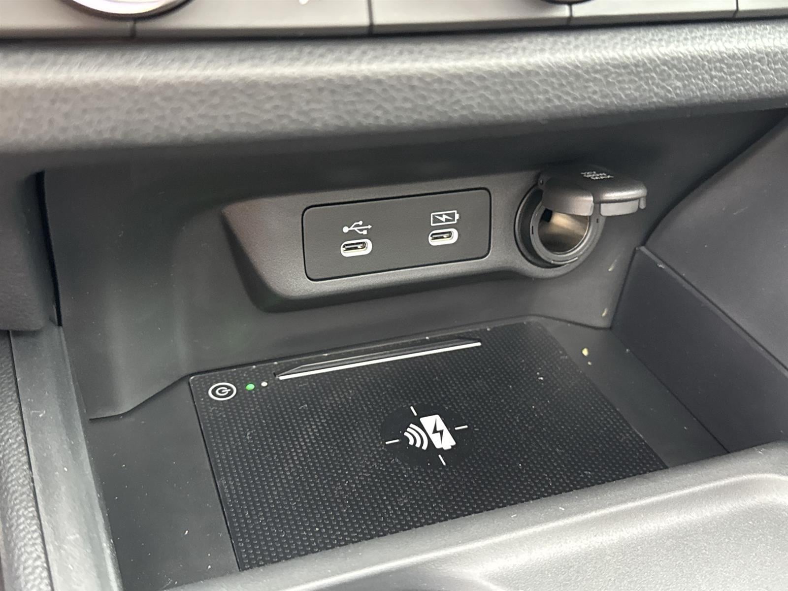 Thumbnail: 2025 Acura ADX - 28