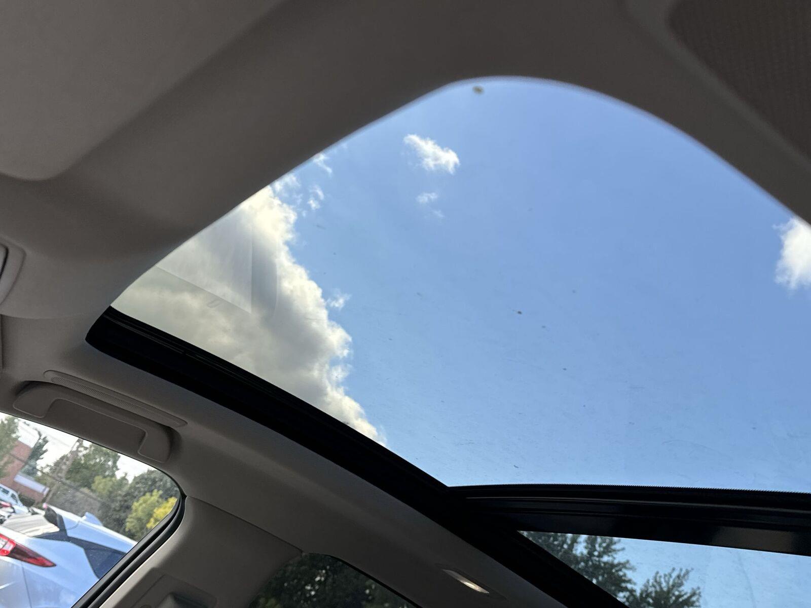 Thumbnail: 2026 Acura RDX - 16