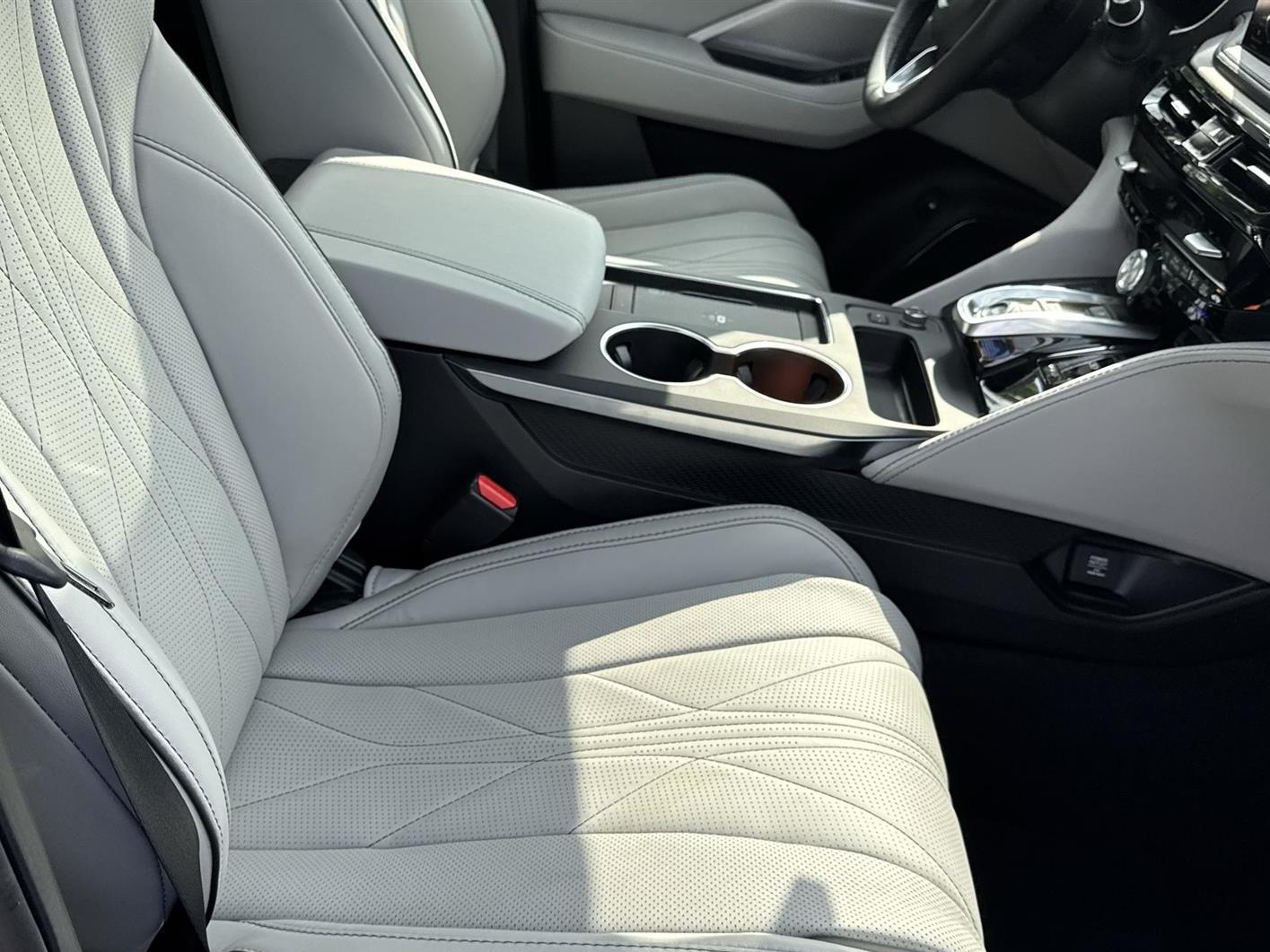 Thumbnail: 2026 Acura MDX - 19