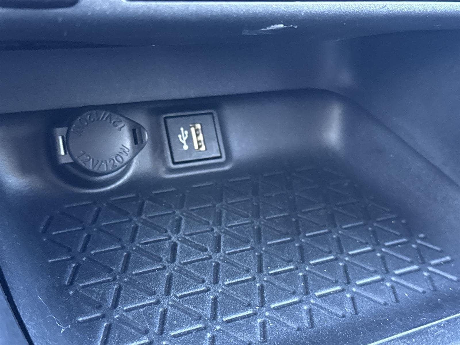 Thumbnail: 2023 Toyota RAV4 - 24