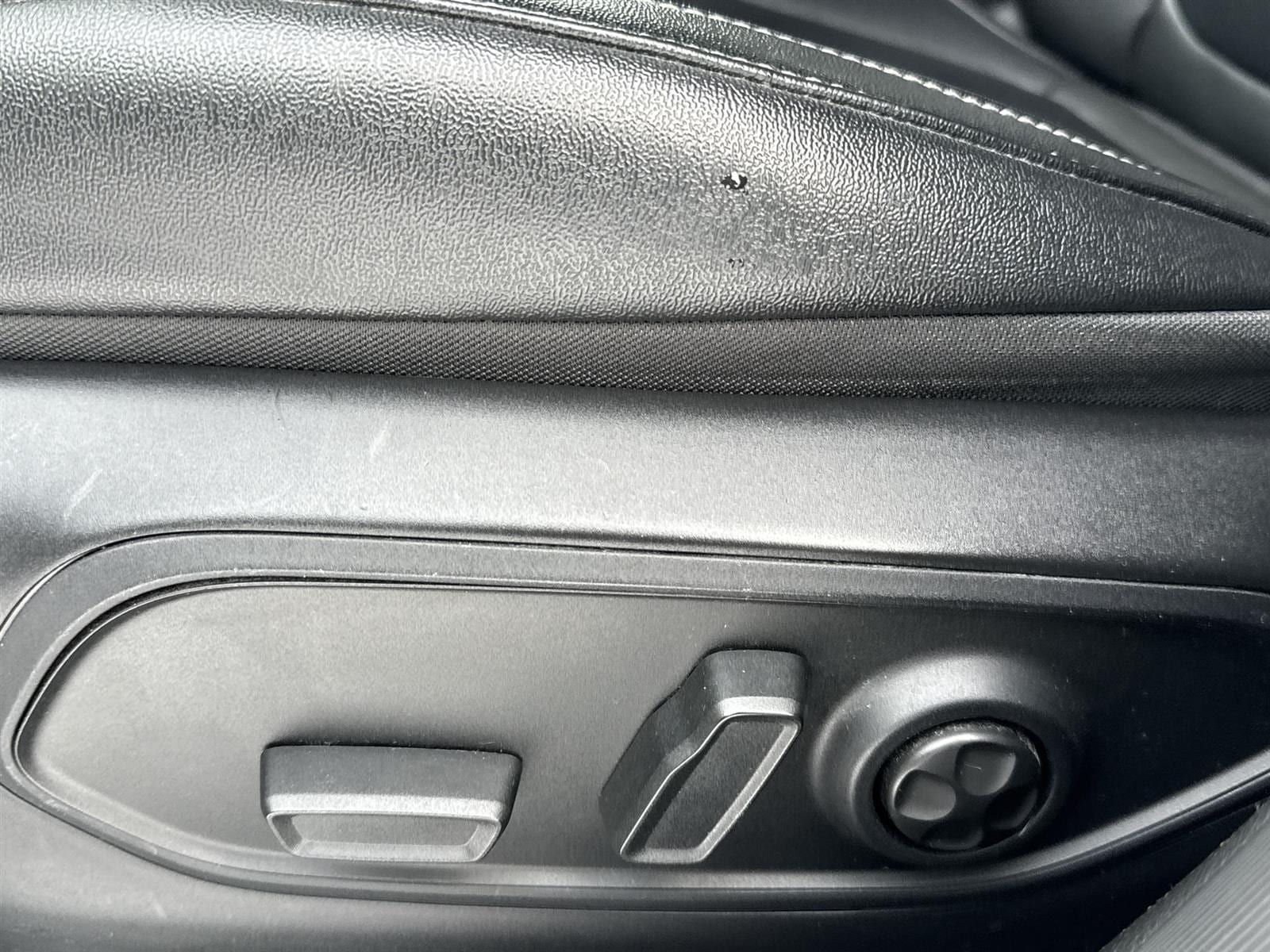 Thumbnail: 2023 Jeep Grand Cherokee - 13