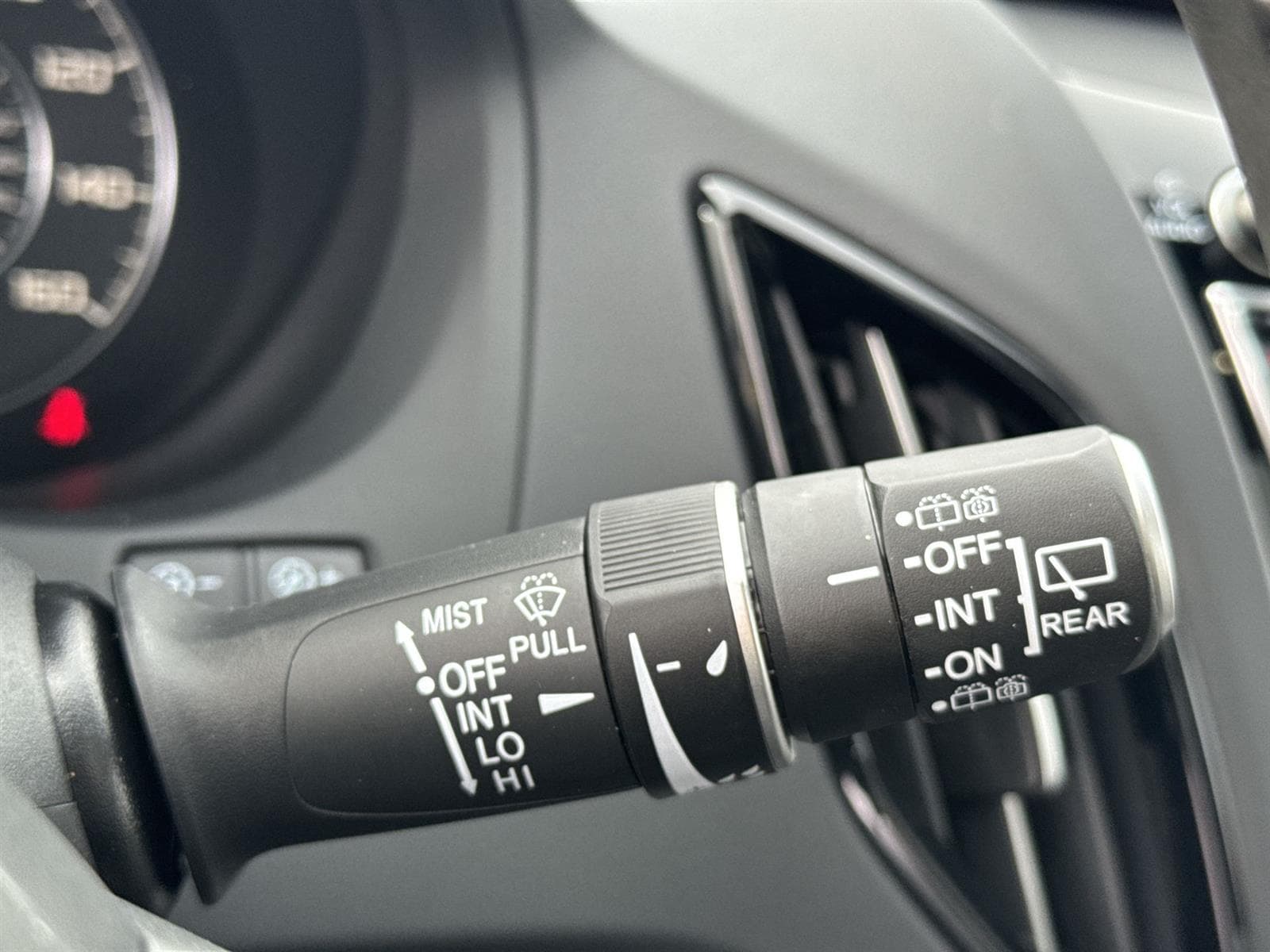 Thumbnail: 2025 Acura RDX - 21