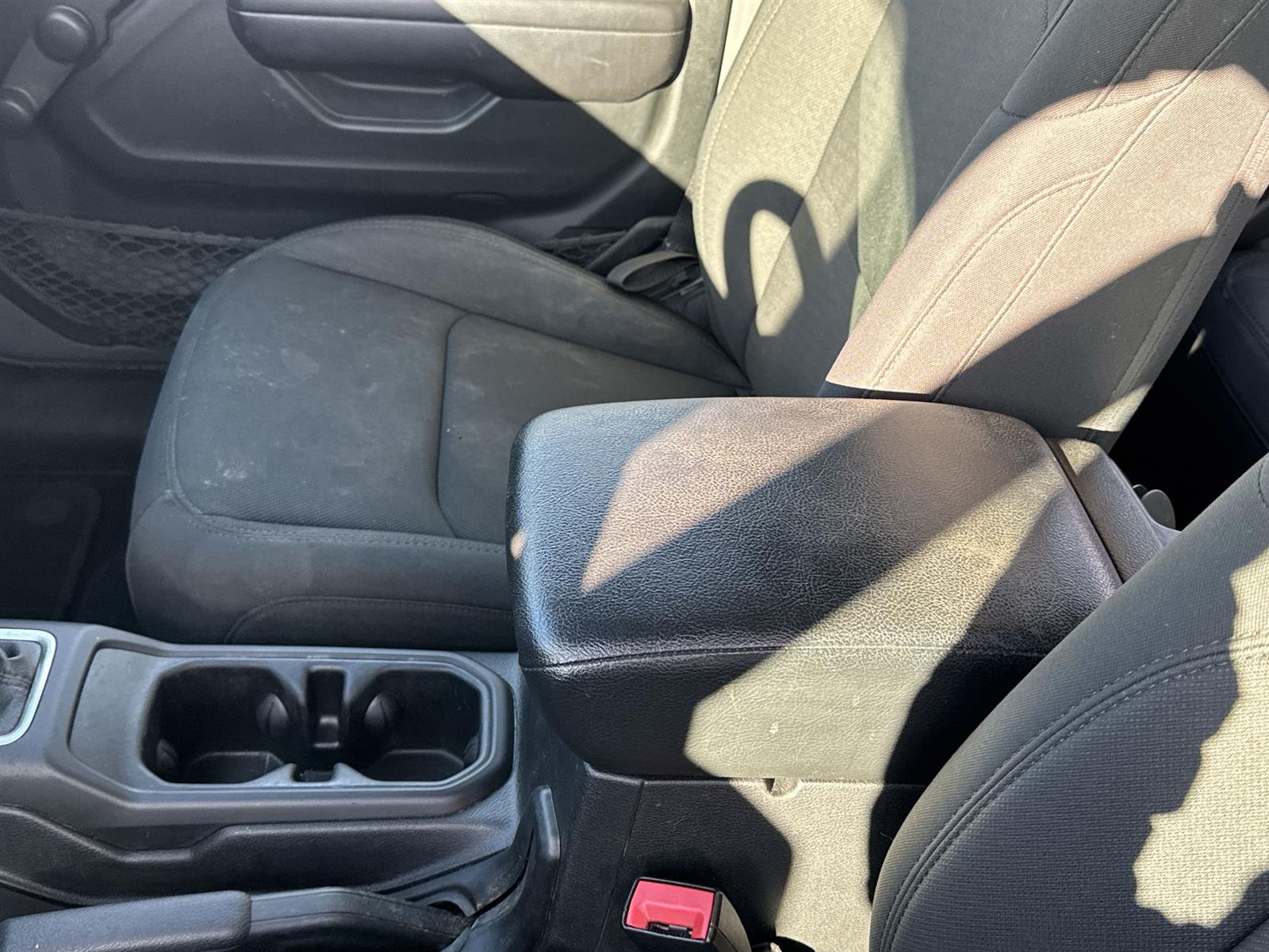 Thumbnail: 2021 Jeep Wrangler - 31