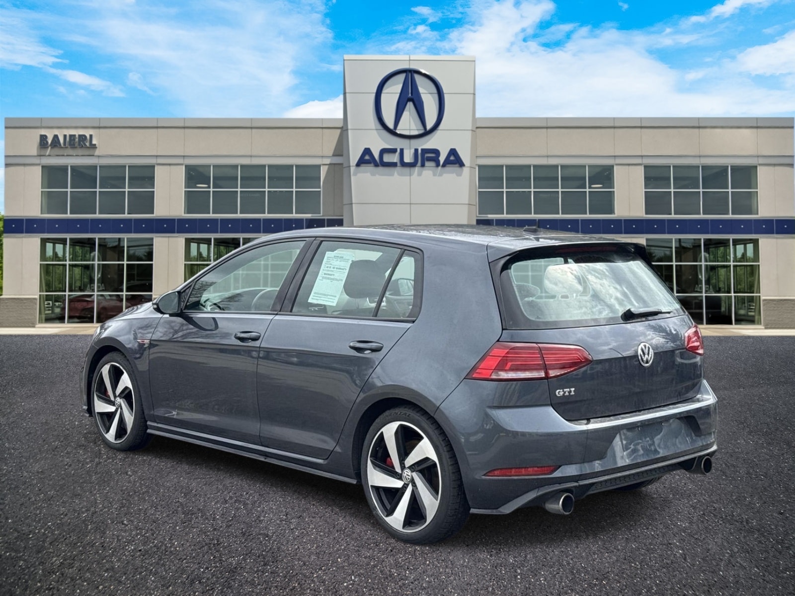 Thumbnail: 2018 Volkswagen Golf - 3