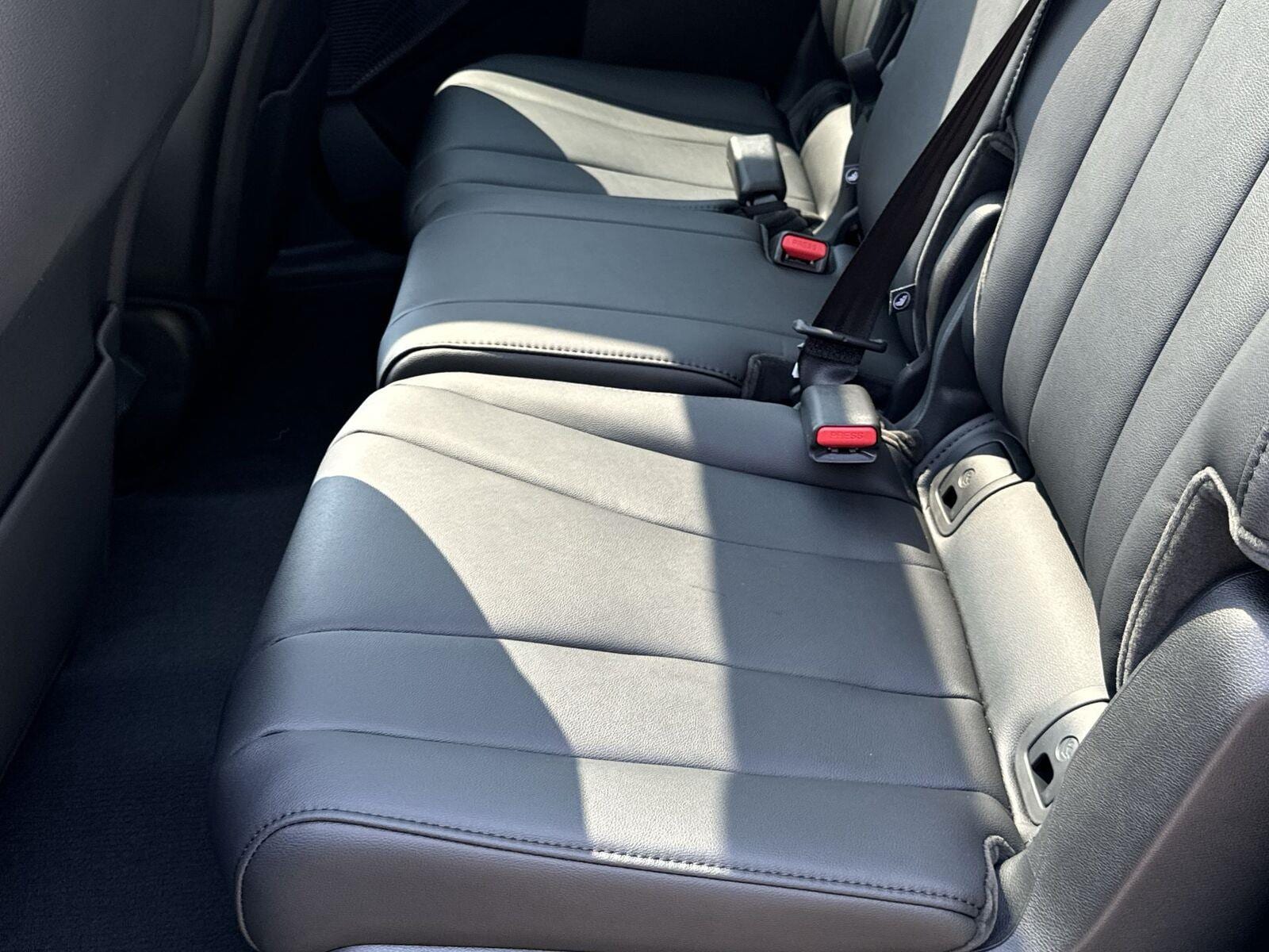 Thumbnail: 2026 Acura MDX - 15