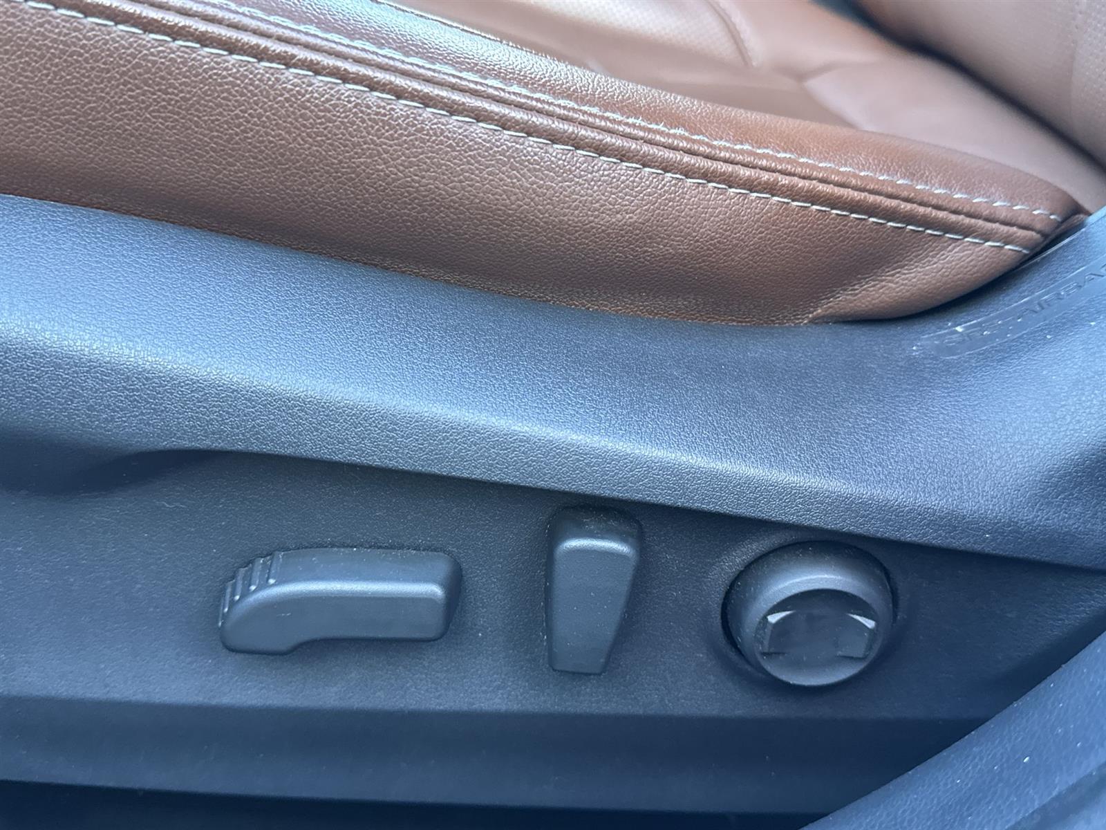 Thumbnail: 2022 Subaru Outback - 12