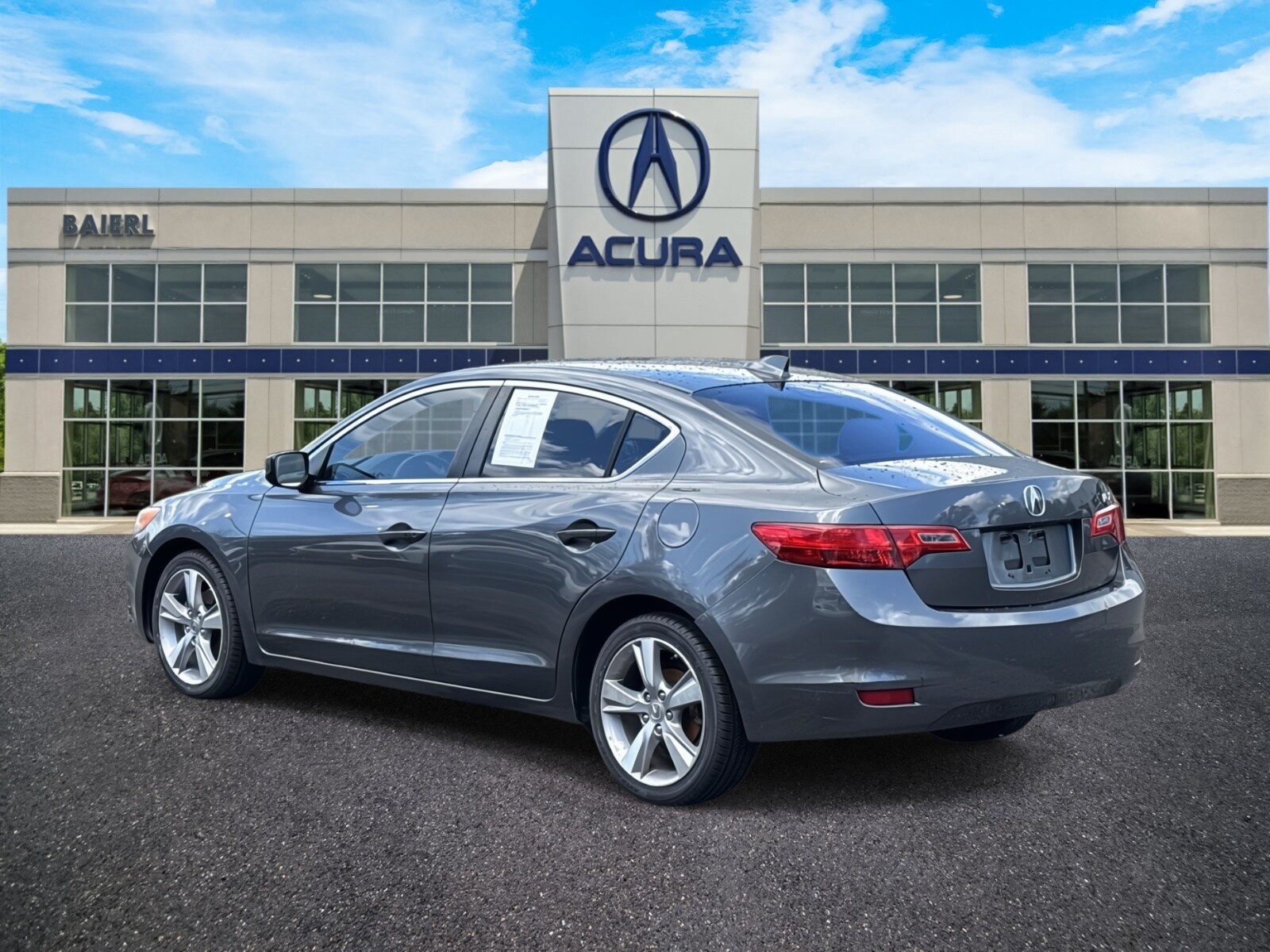 2013 Acura ILX 2.0L Premium photo 3