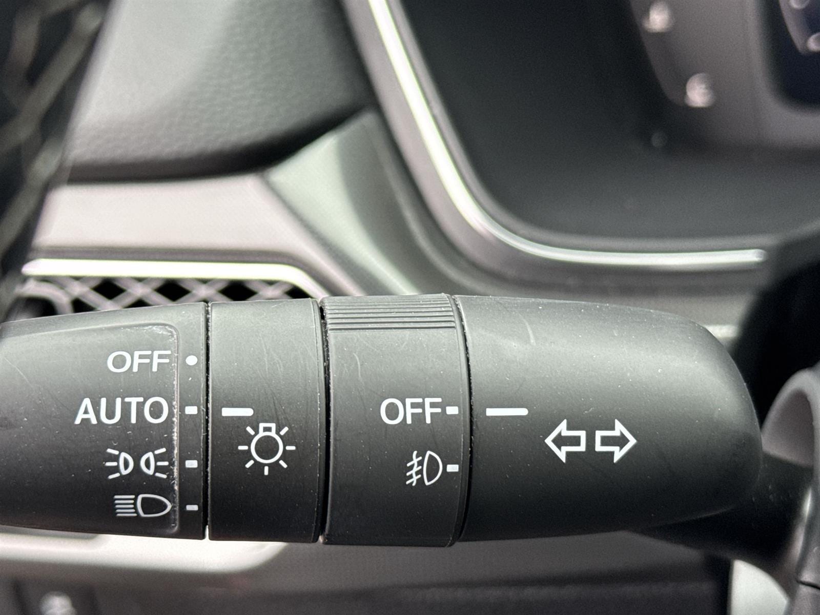 Thumbnail: 2023 Acura Integra - 22