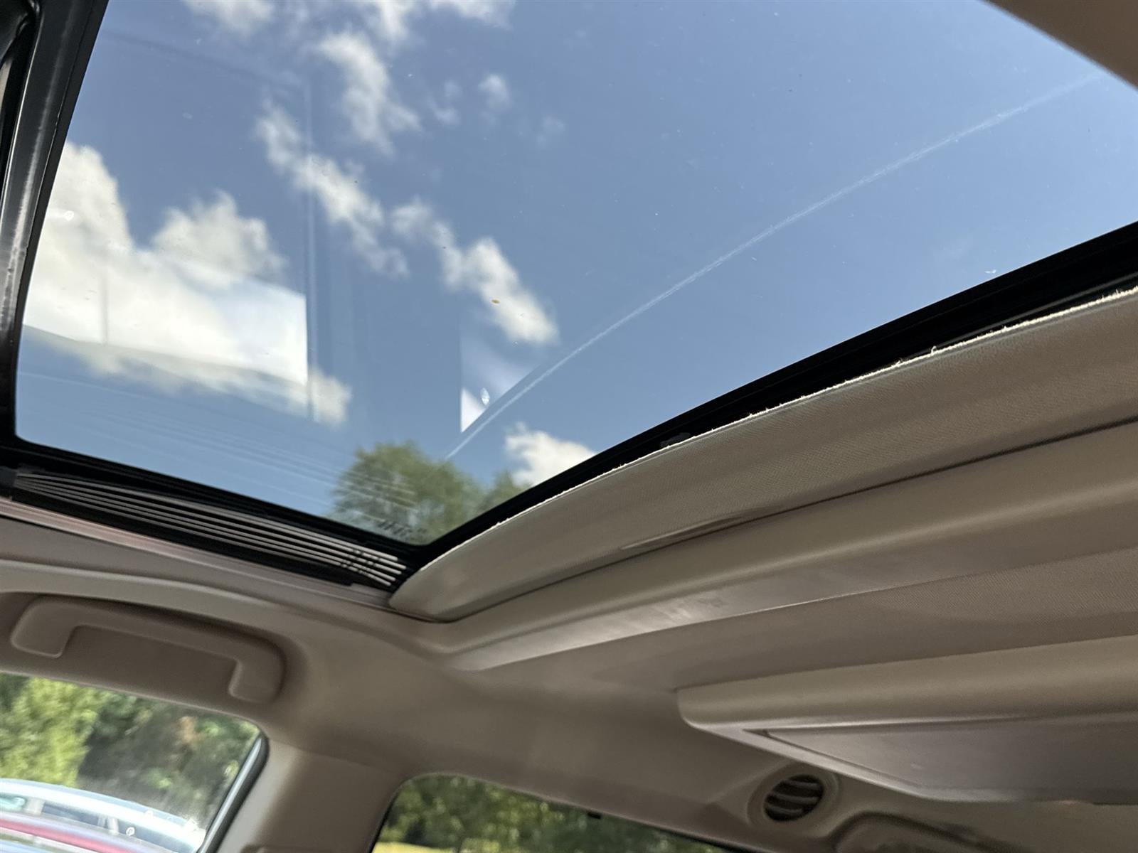 Thumbnail: 2020 Toyota Sienna - 13