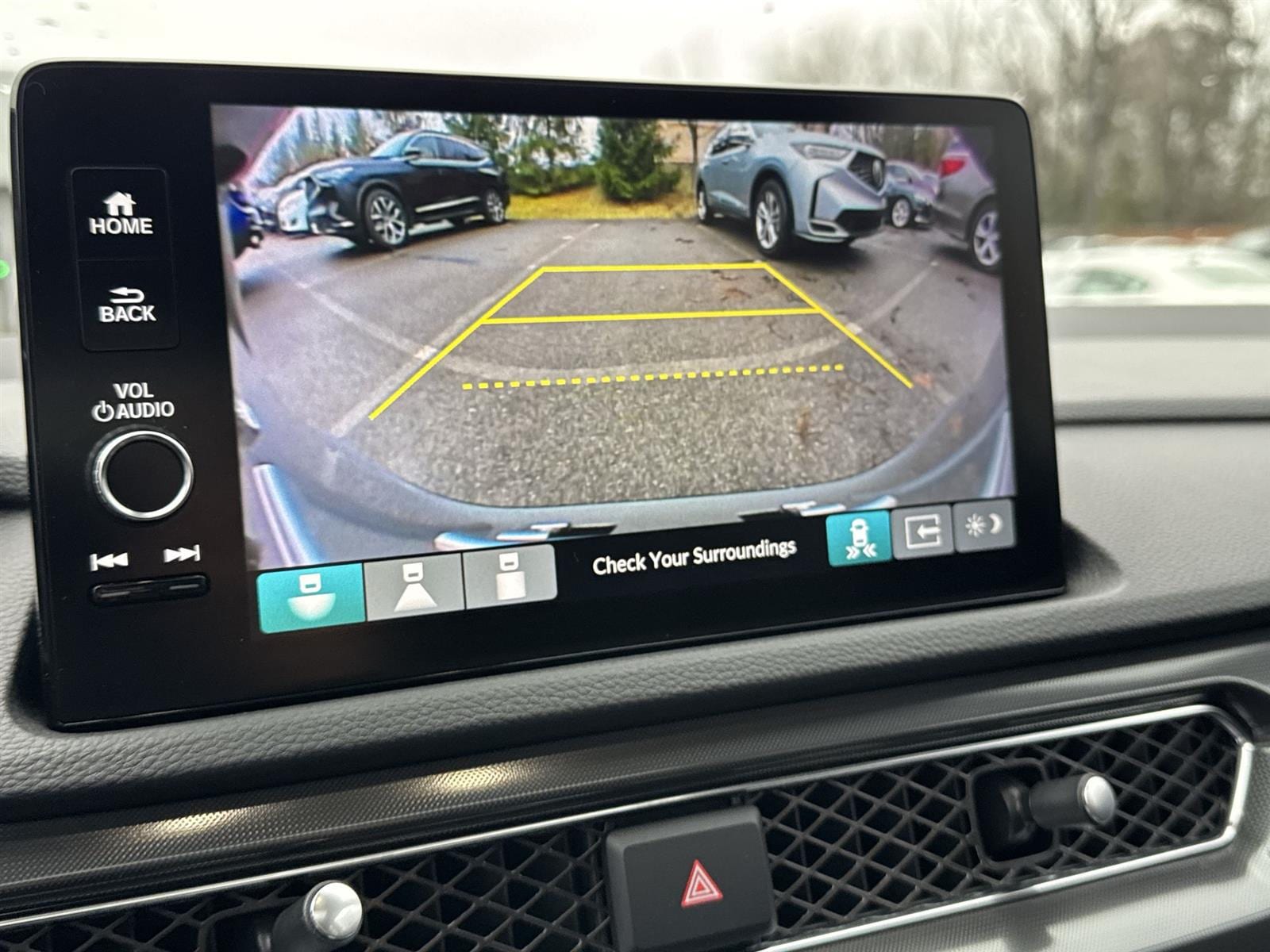 Thumbnail: 2025 Acura Integra - 24