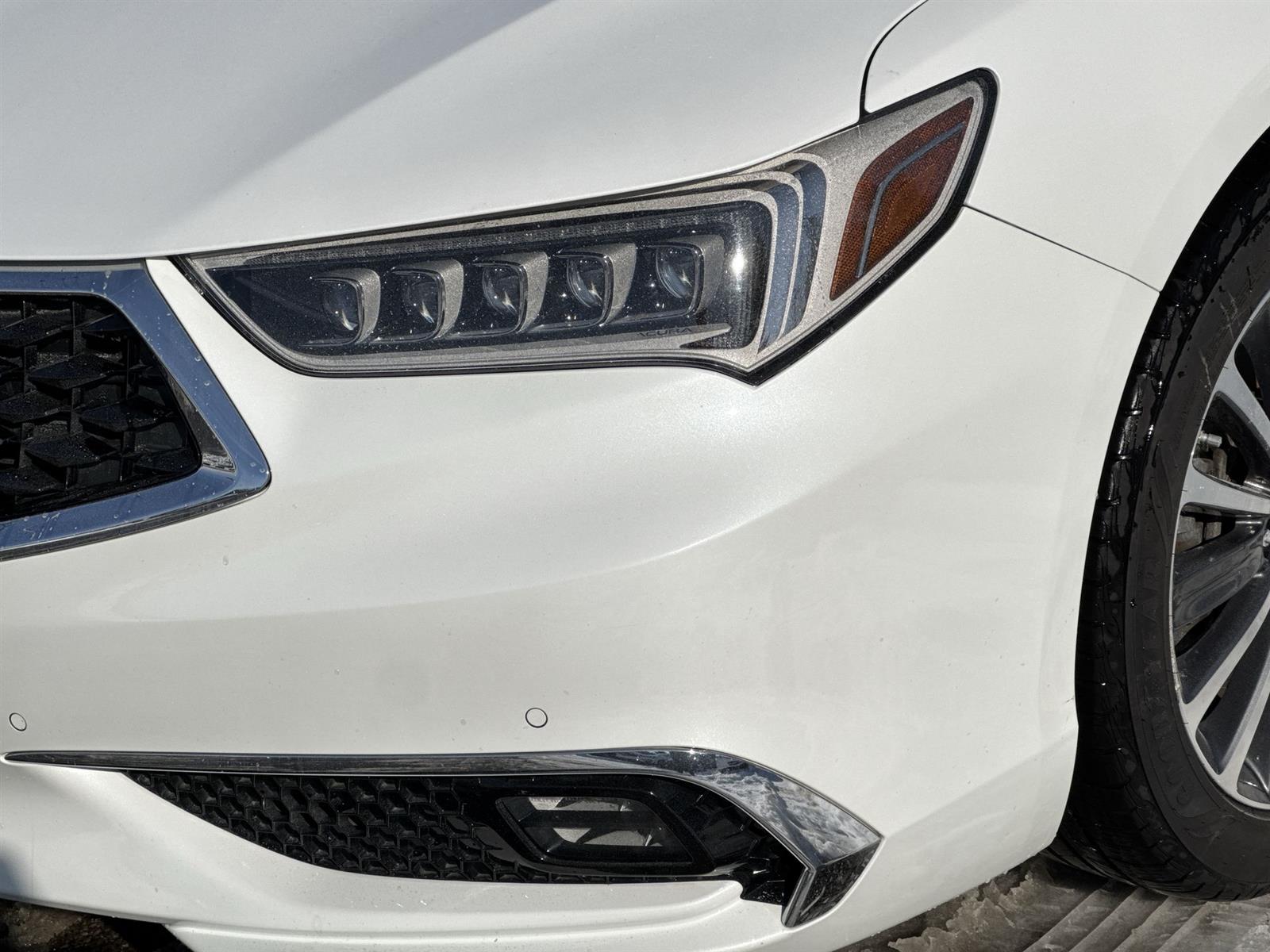 Thumbnail: 2018 Acura TLX - 9