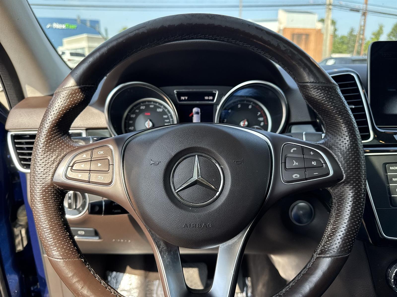 Thumbnail: 2018 Mercedes-Benz GLE - 18