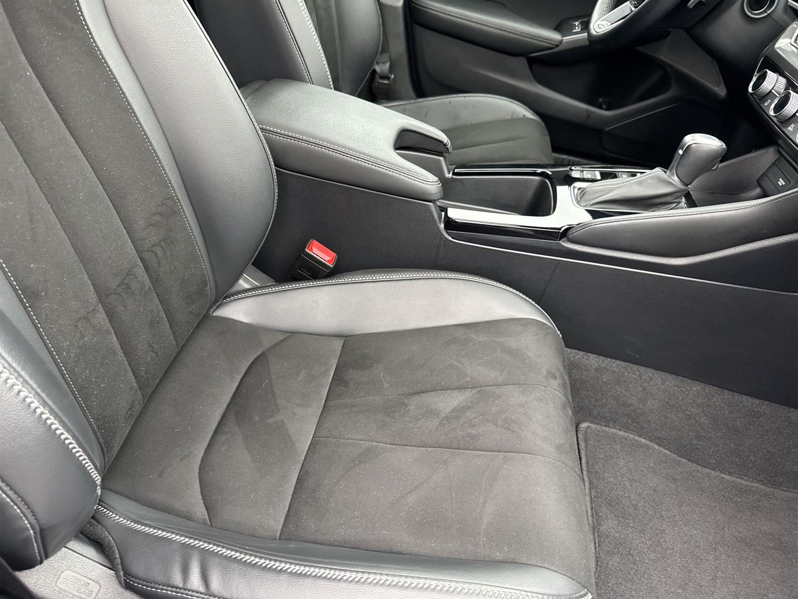 Thumbnail: 2023 Acura Integra - 17