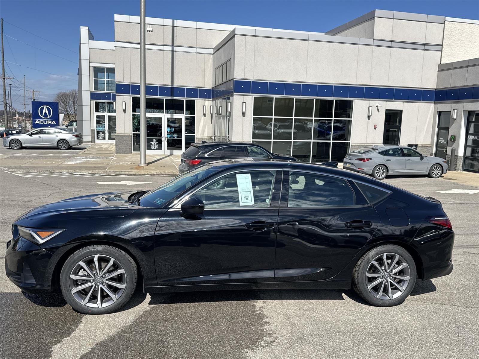 Thumbnail: 2023 Acura Integra - 2