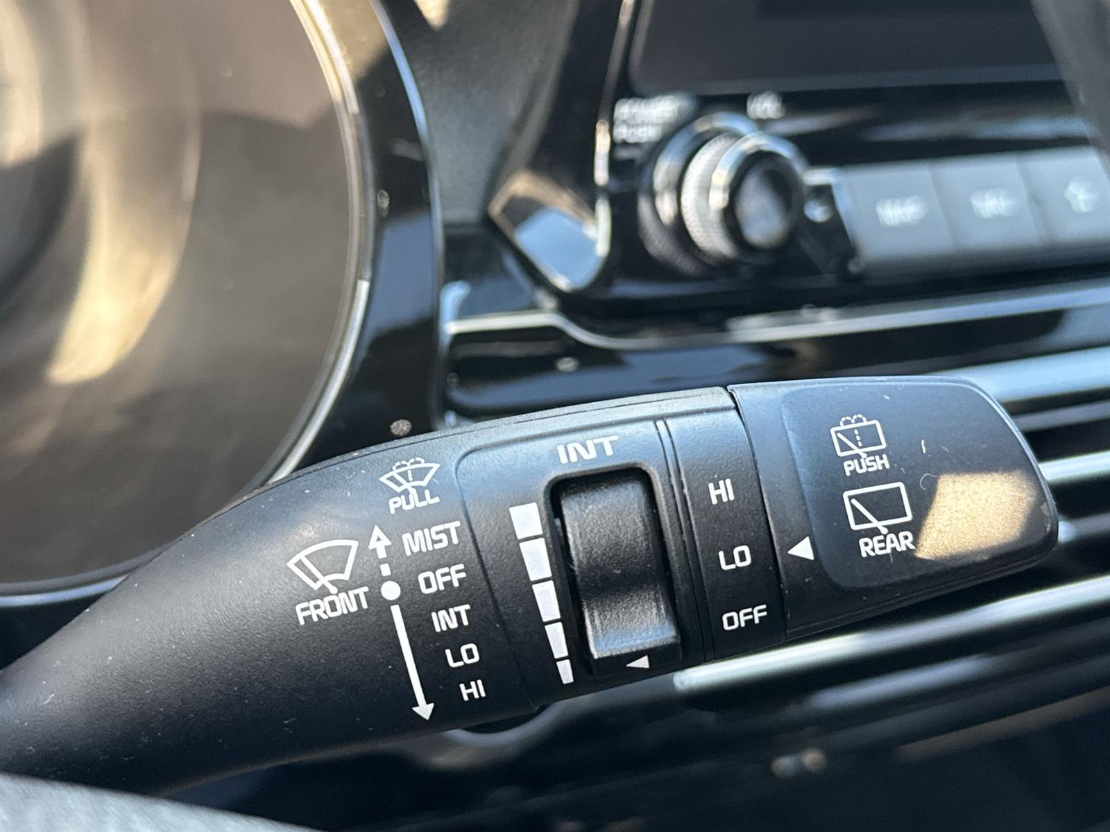 Thumbnail: 2023 Kia Seltos - 24