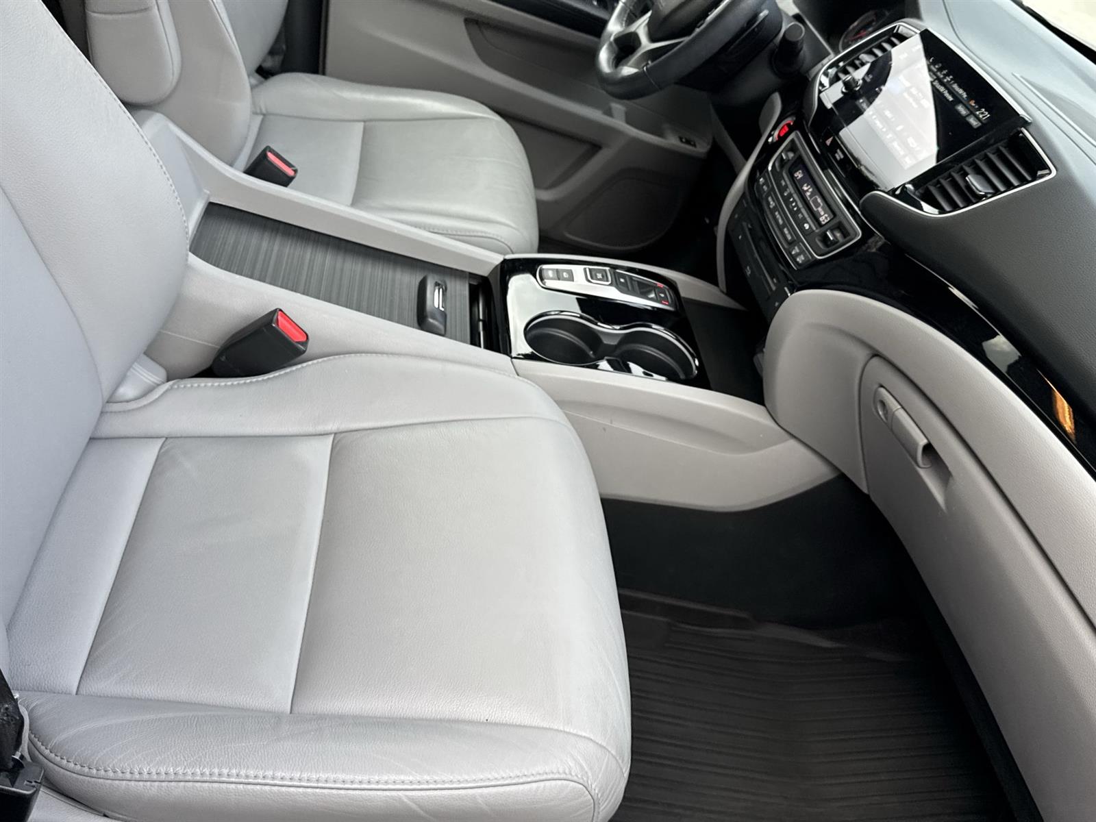 Thumbnail: 2022 Honda Pilot - 17