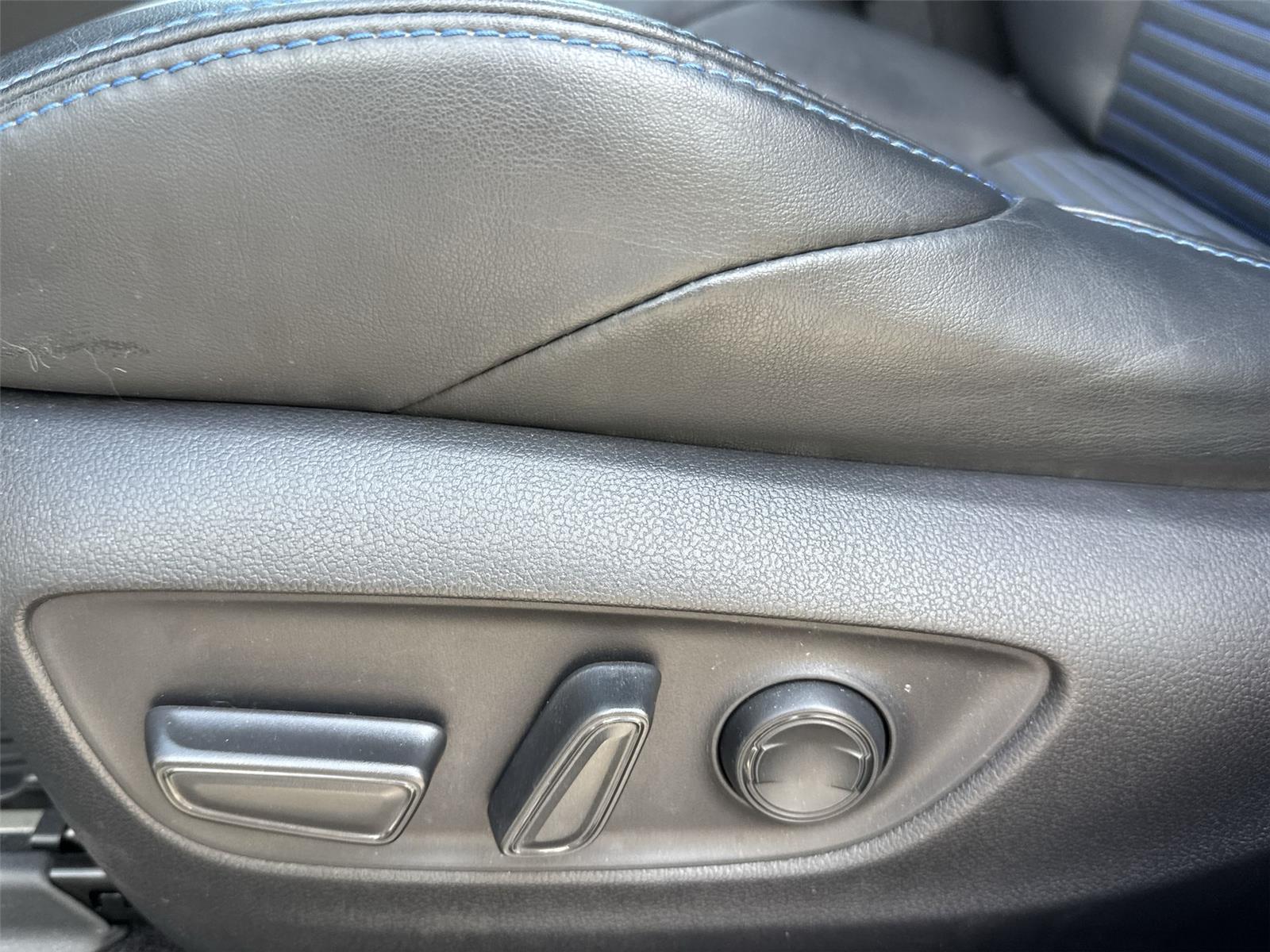 Thumbnail: 2019 Toyota RAV4 - 12