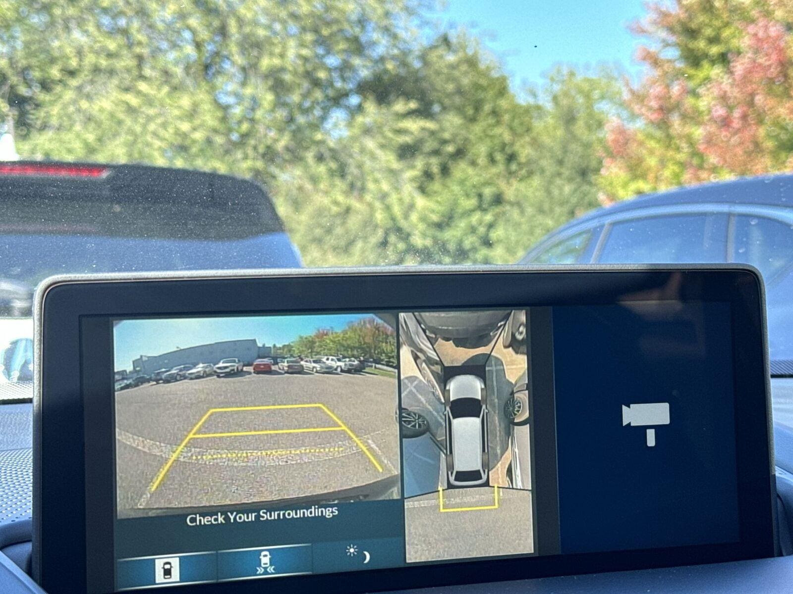 Thumbnail: 2026 Acura RDX - 30