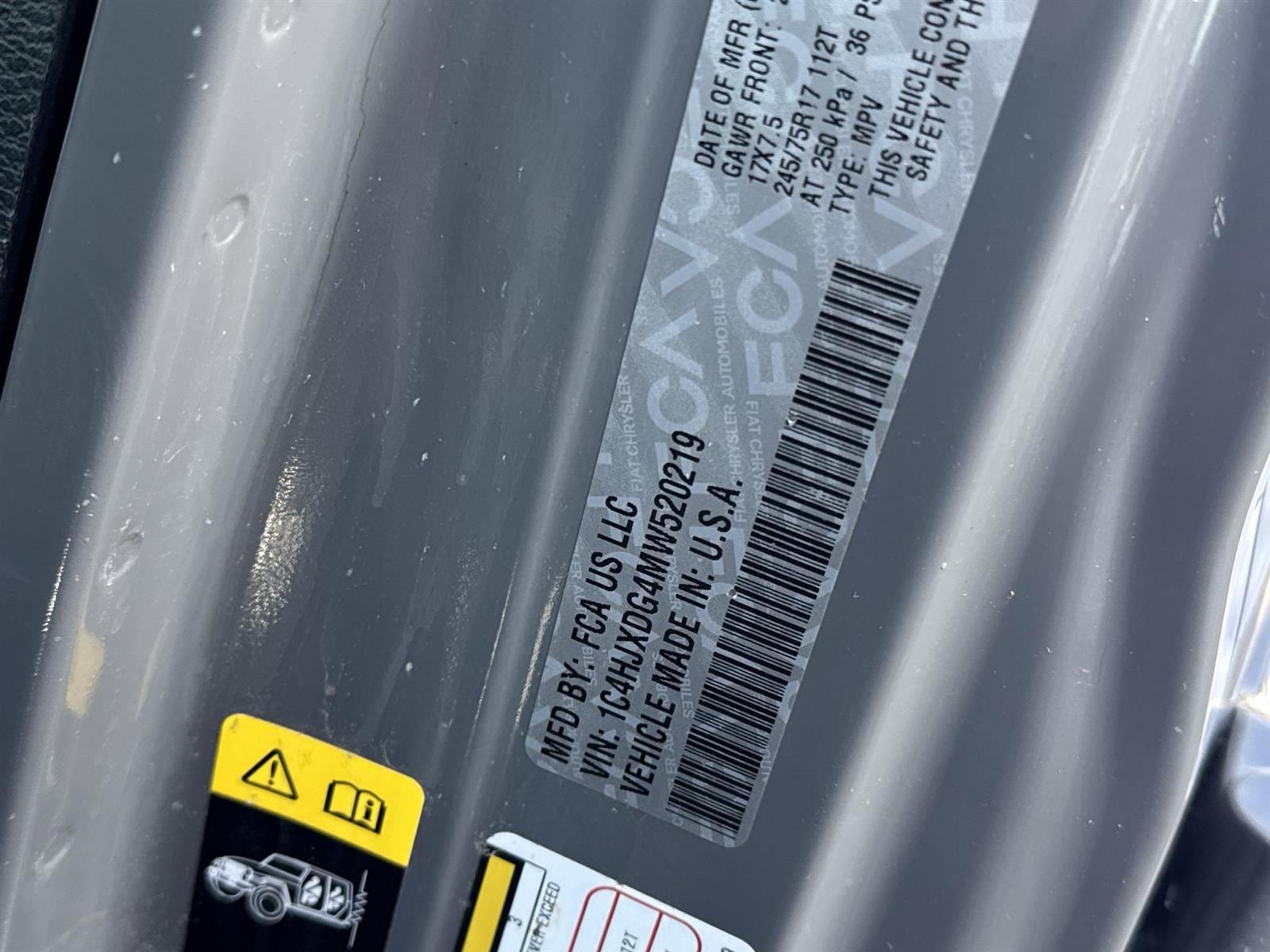 Thumbnail: 2021 Jeep Wrangler - 28