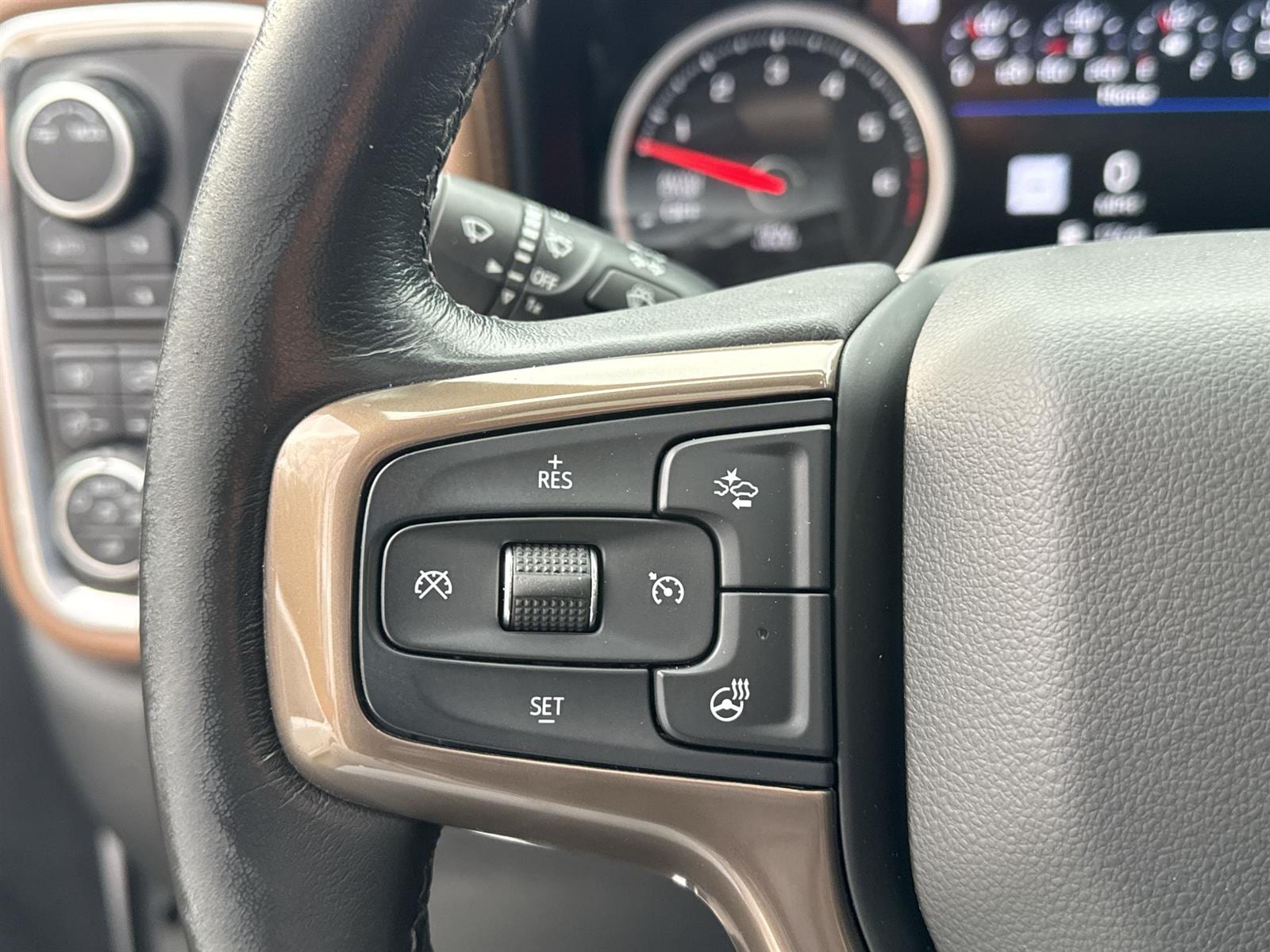 Thumbnail: 2020 Chevrolet Silverado 1500 - 21