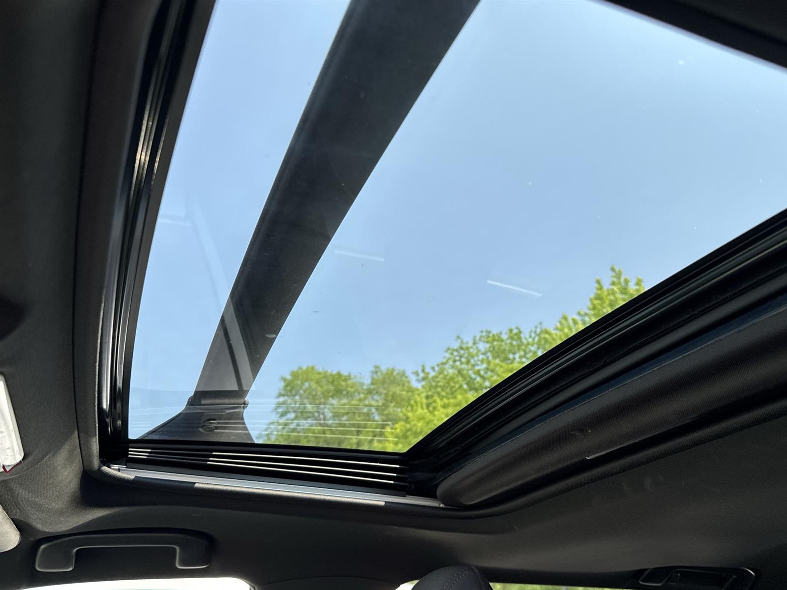 2021 Toyota RAV4 Prime SE 14