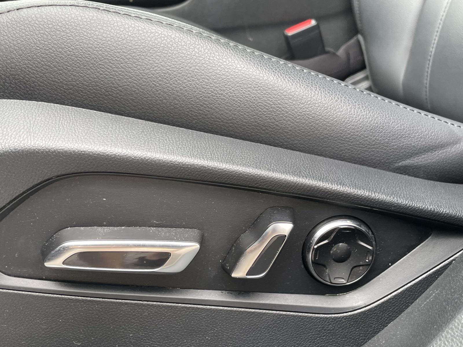 Thumbnail: 2023 Acura RDX - 10