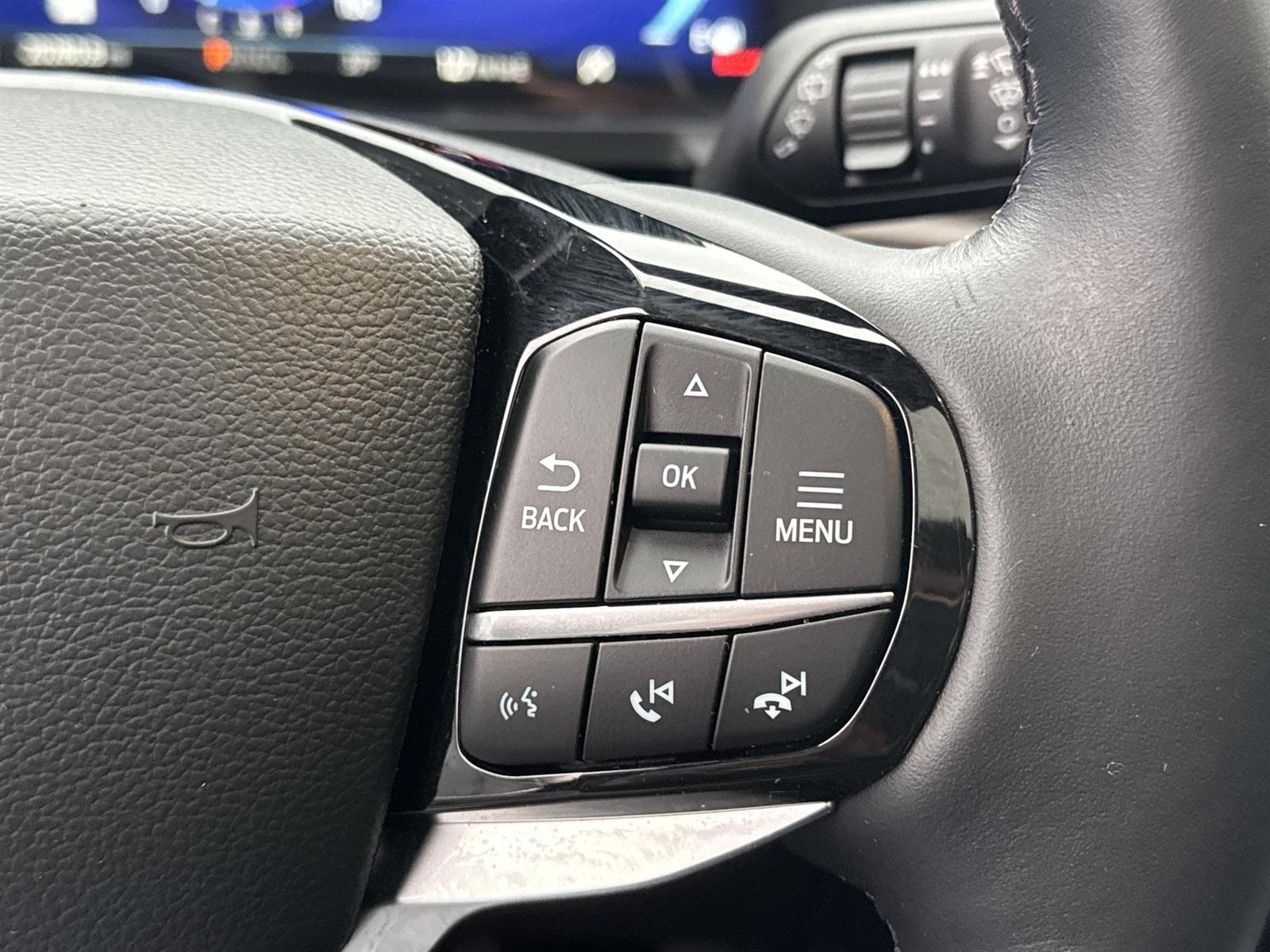 Thumbnail: 2022 Ford Explorer - 20