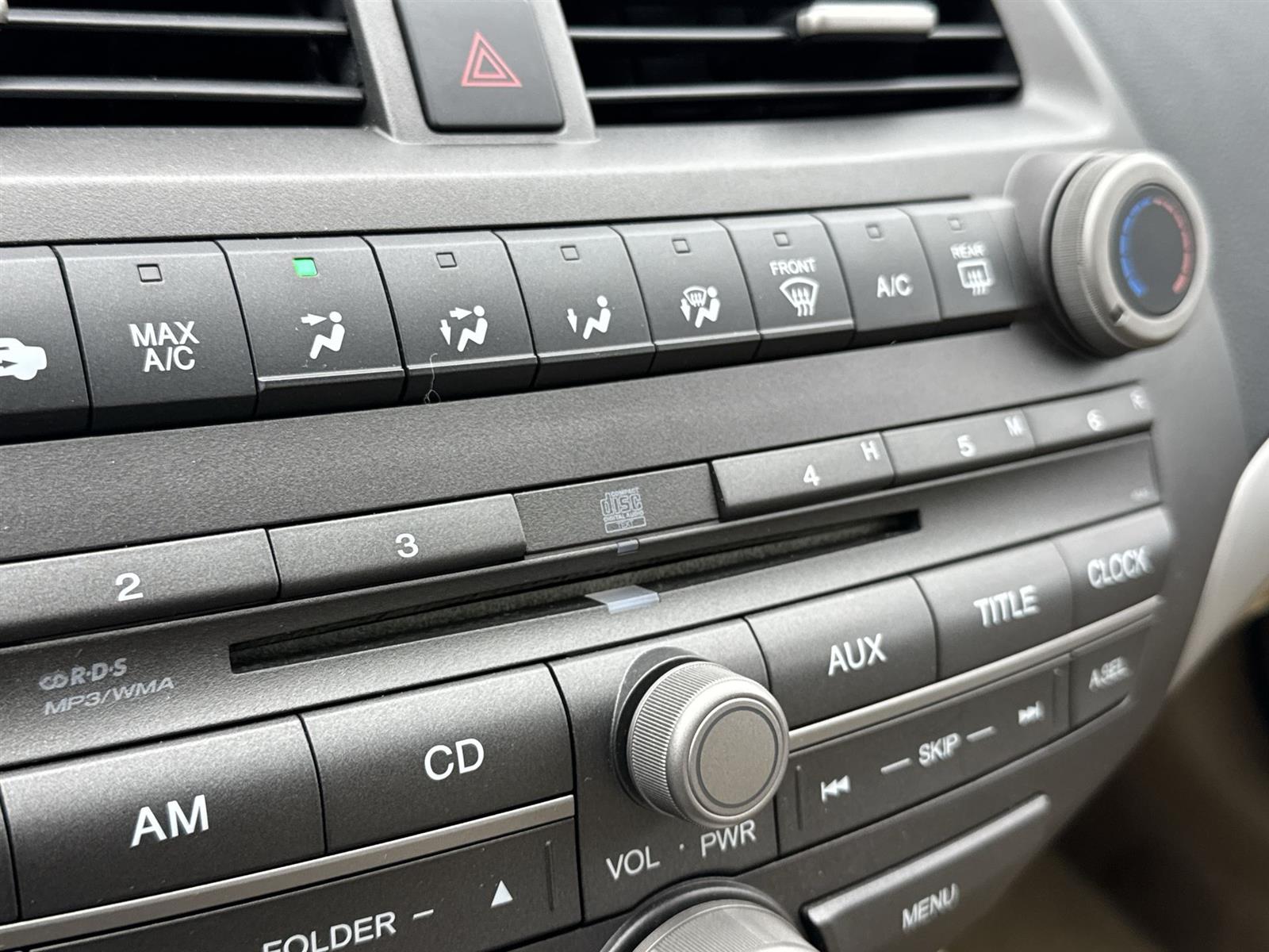 Thumbnail: 2012 Honda Accord - 31