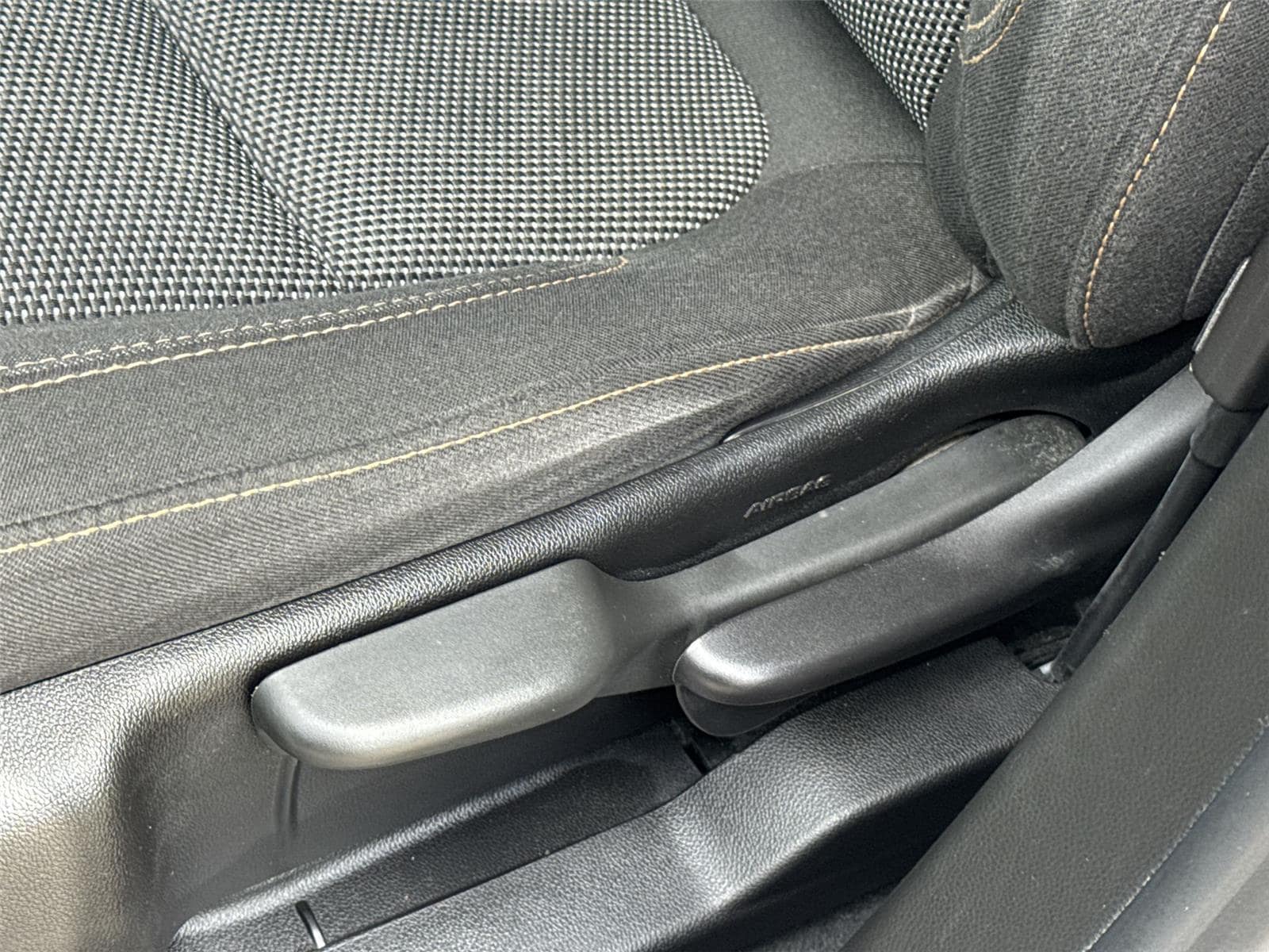 Thumbnail: 2018 Chevrolet Traverse - 13