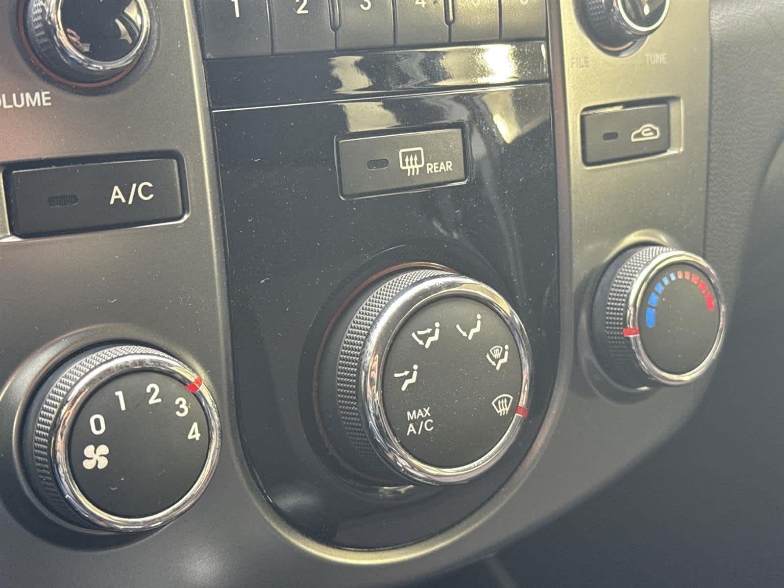 Thumbnail: 2013 Kia Forte - 19