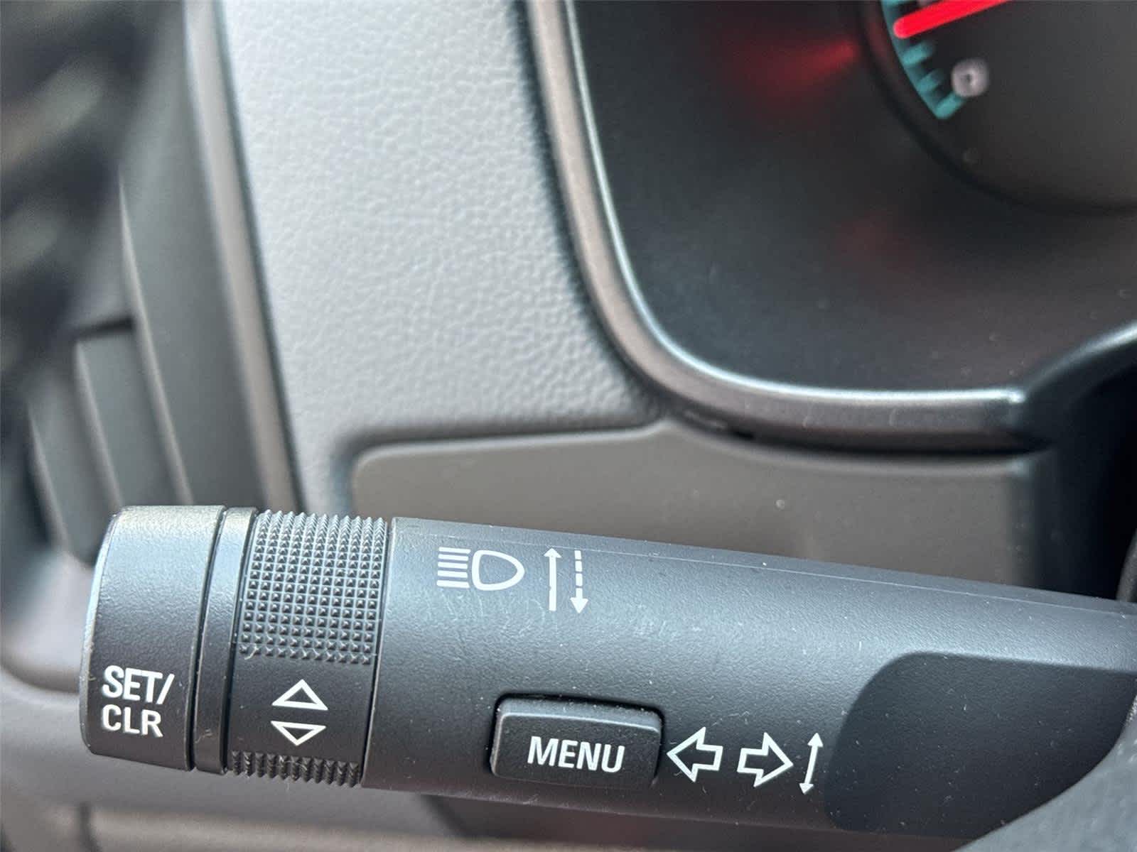 Thumbnail: 2015 Chevrolet Colorado - 29