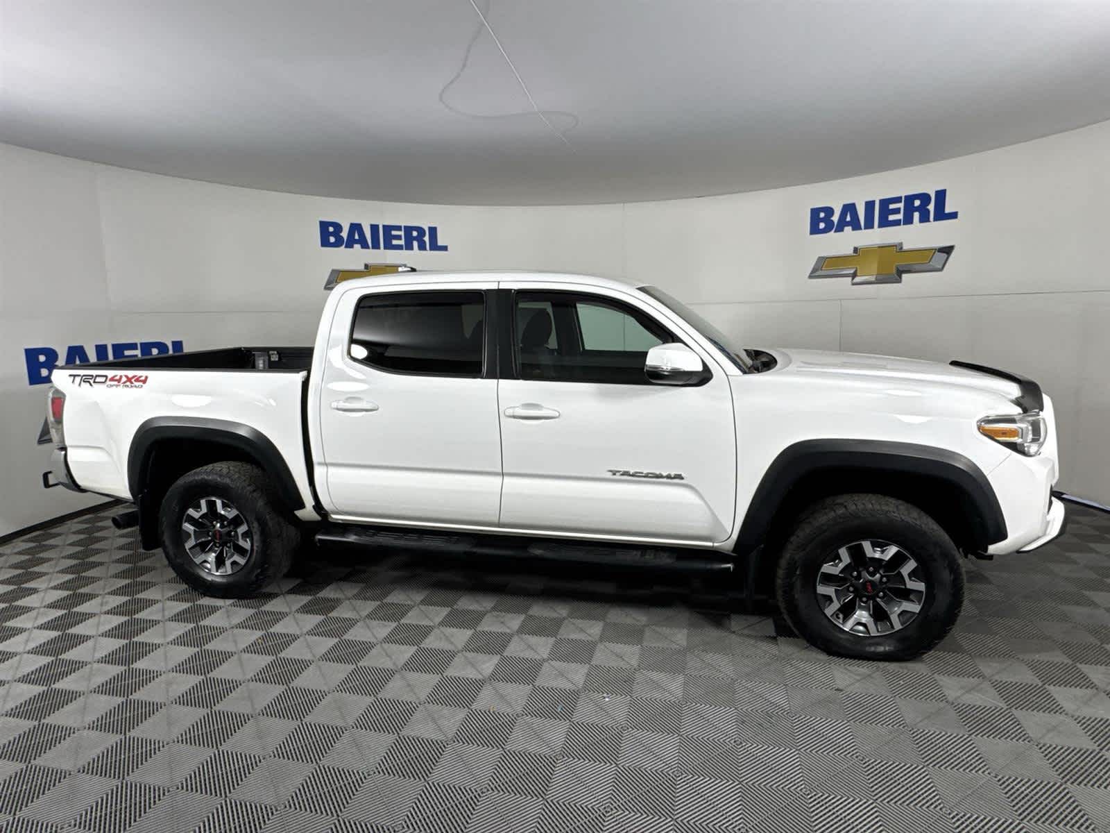 Thumbnail: 2020 Toyota Tacoma - 6