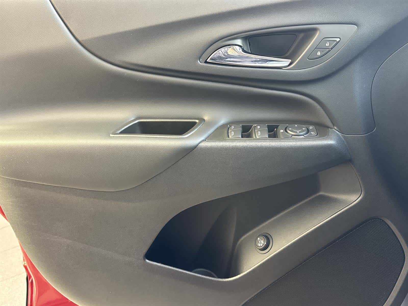 Thumbnail: 2023 Chevrolet Equinox - 23