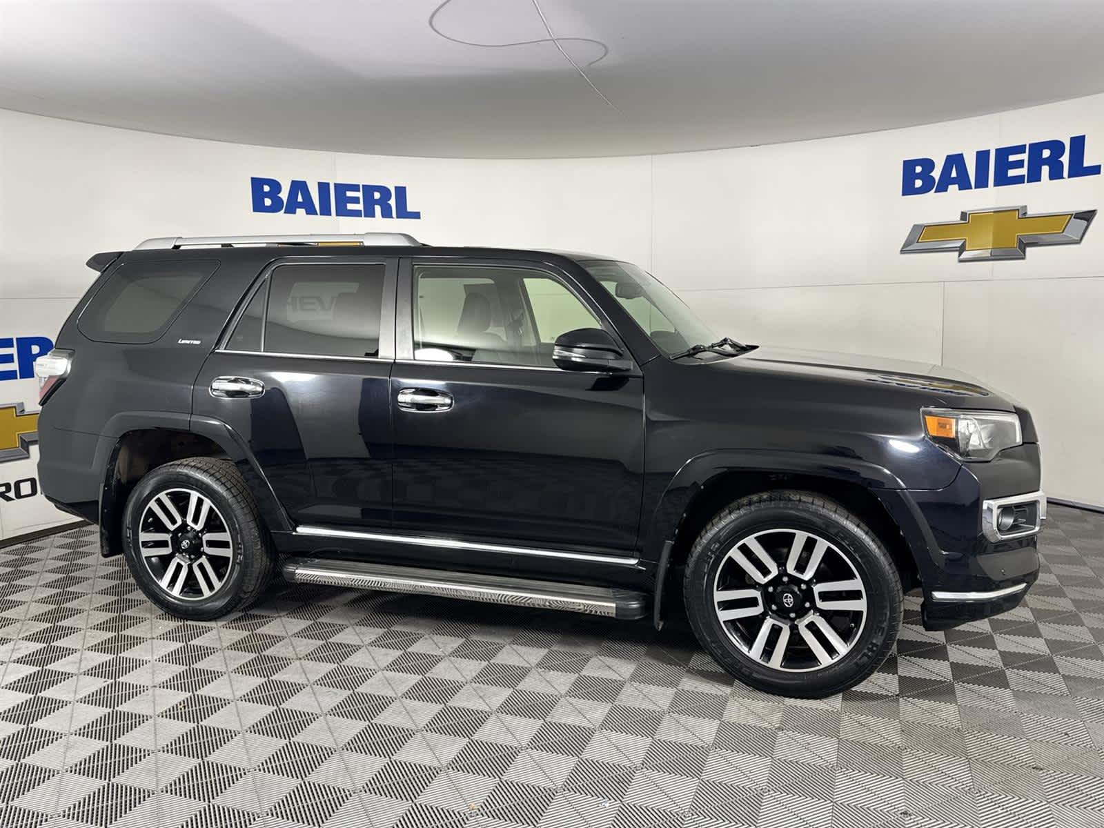 Thumbnail: 2015 Toyota 4Runner - 6