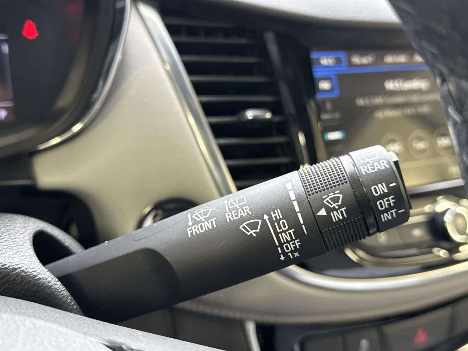 Thumbnail: 2019 Chevrolet Trax - 29