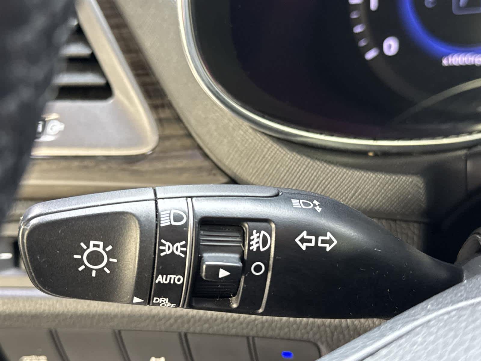 Thumbnail: 2016 Hyundai Santa Fe - 26