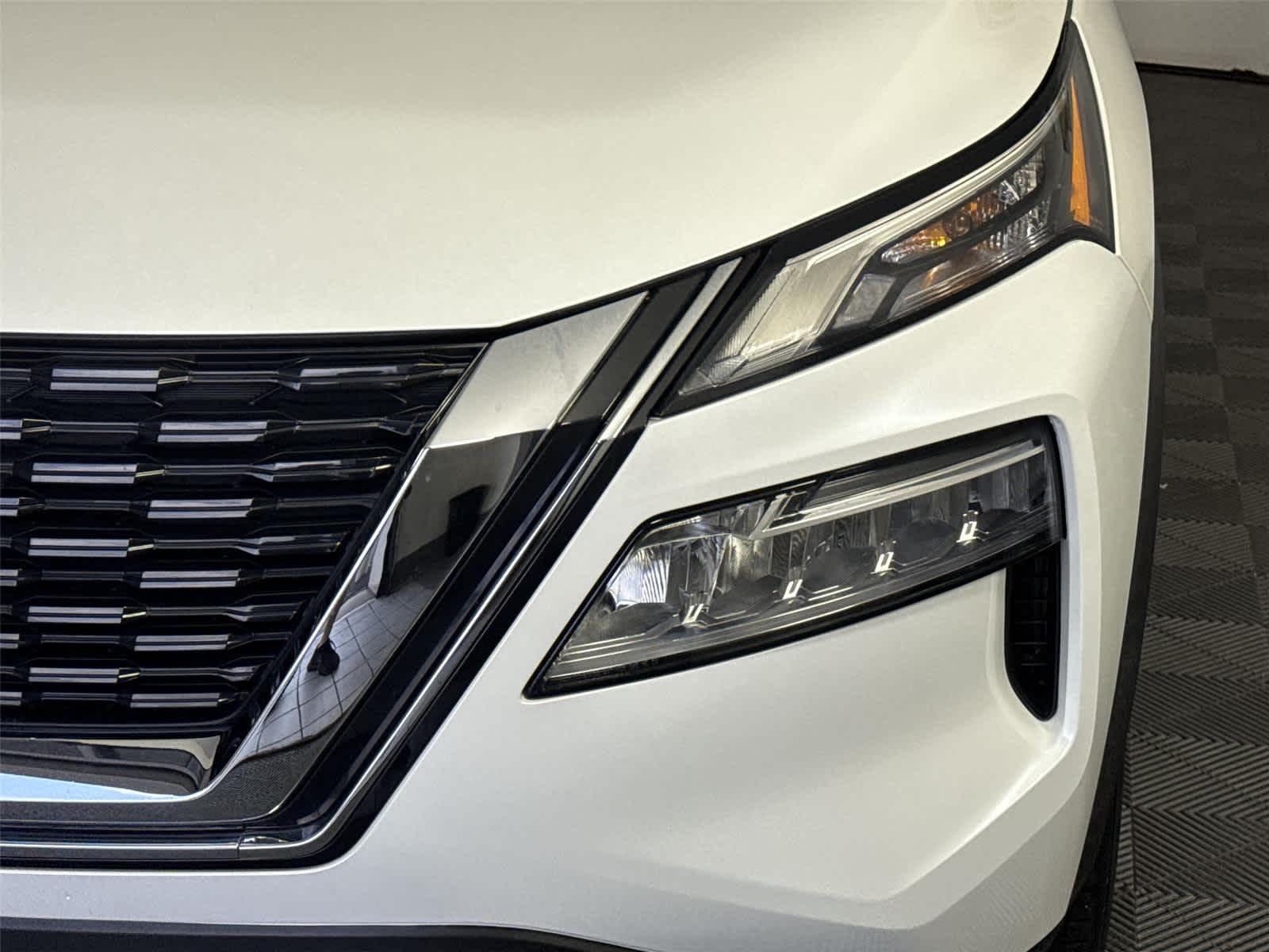 Thumbnail: 2021 Nissan Rogue - 9