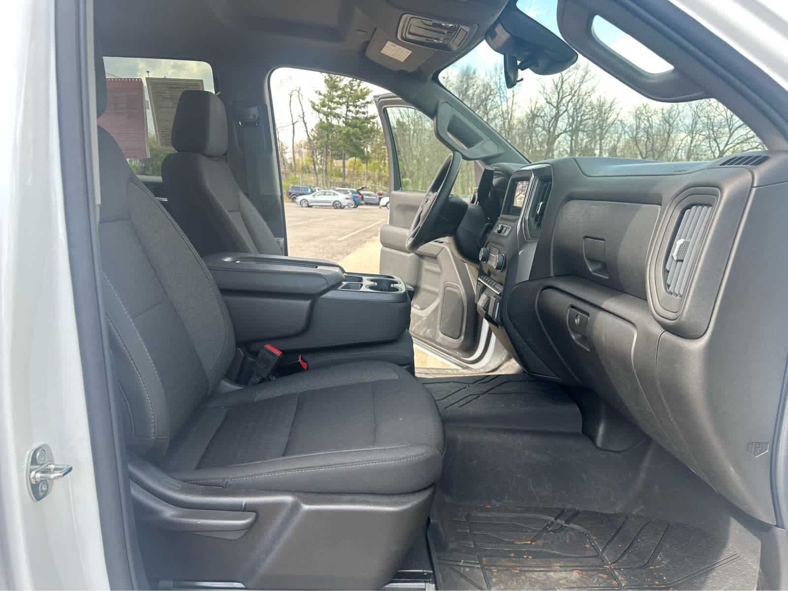 Thumbnail: 2024 Chevrolet Silverado 1500 - 18