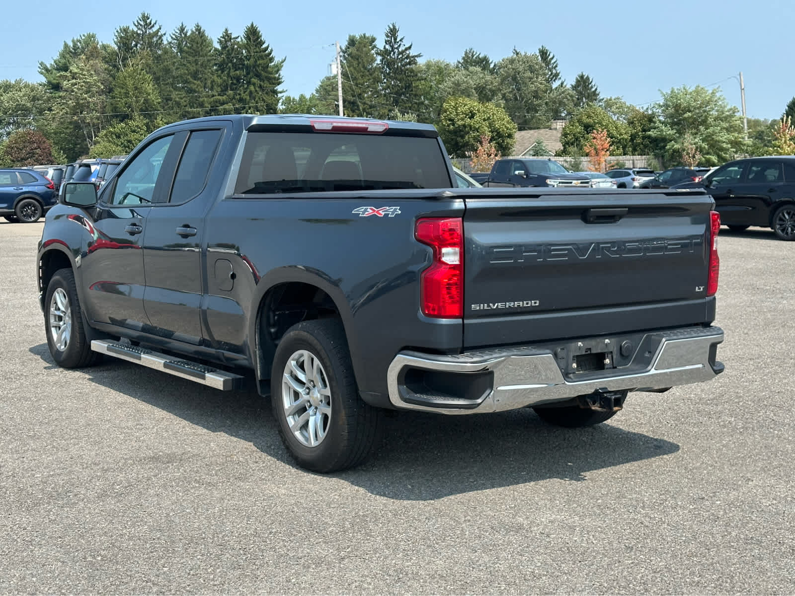 Thumbnail: 2020 Chevrolet Silverado 1500 - 3