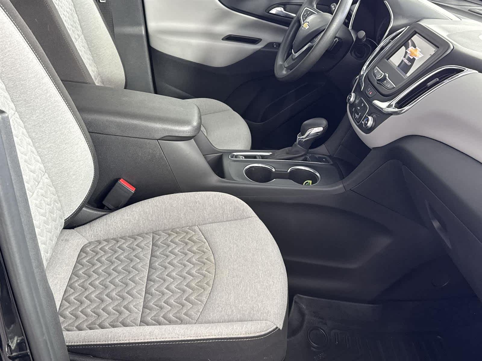 Thumbnail: 2023 Chevrolet Equinox - 16