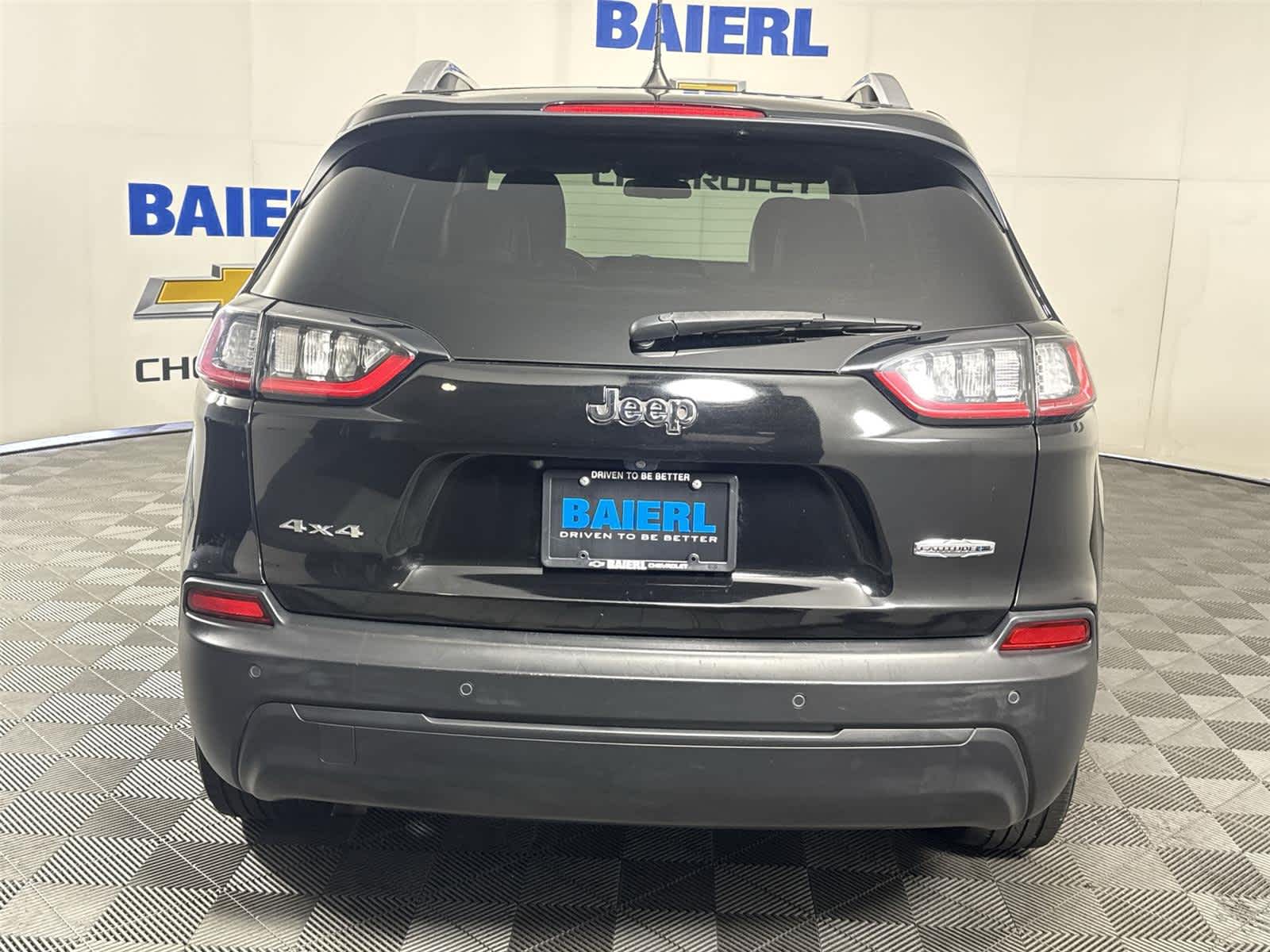 Thumbnail: 2019 Jeep Cherokee - 4