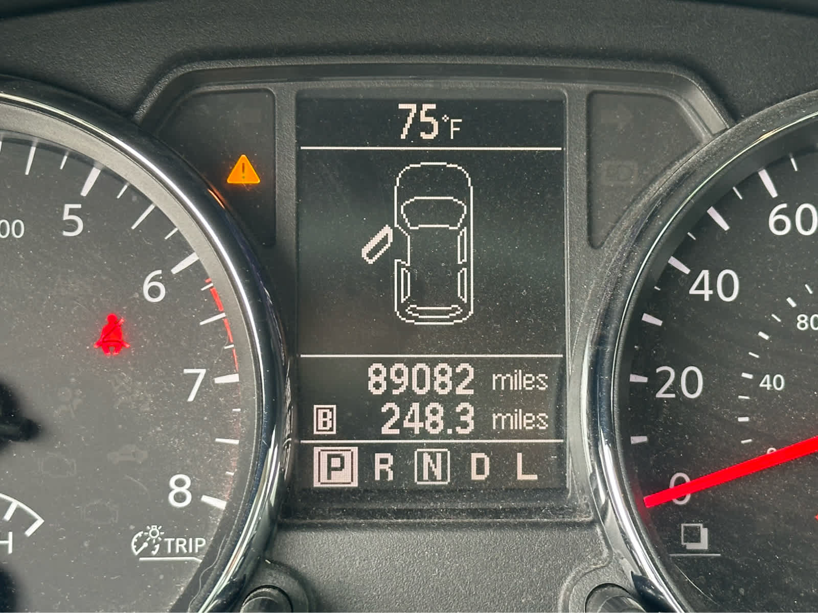 2013 Nissan Rogue S 22