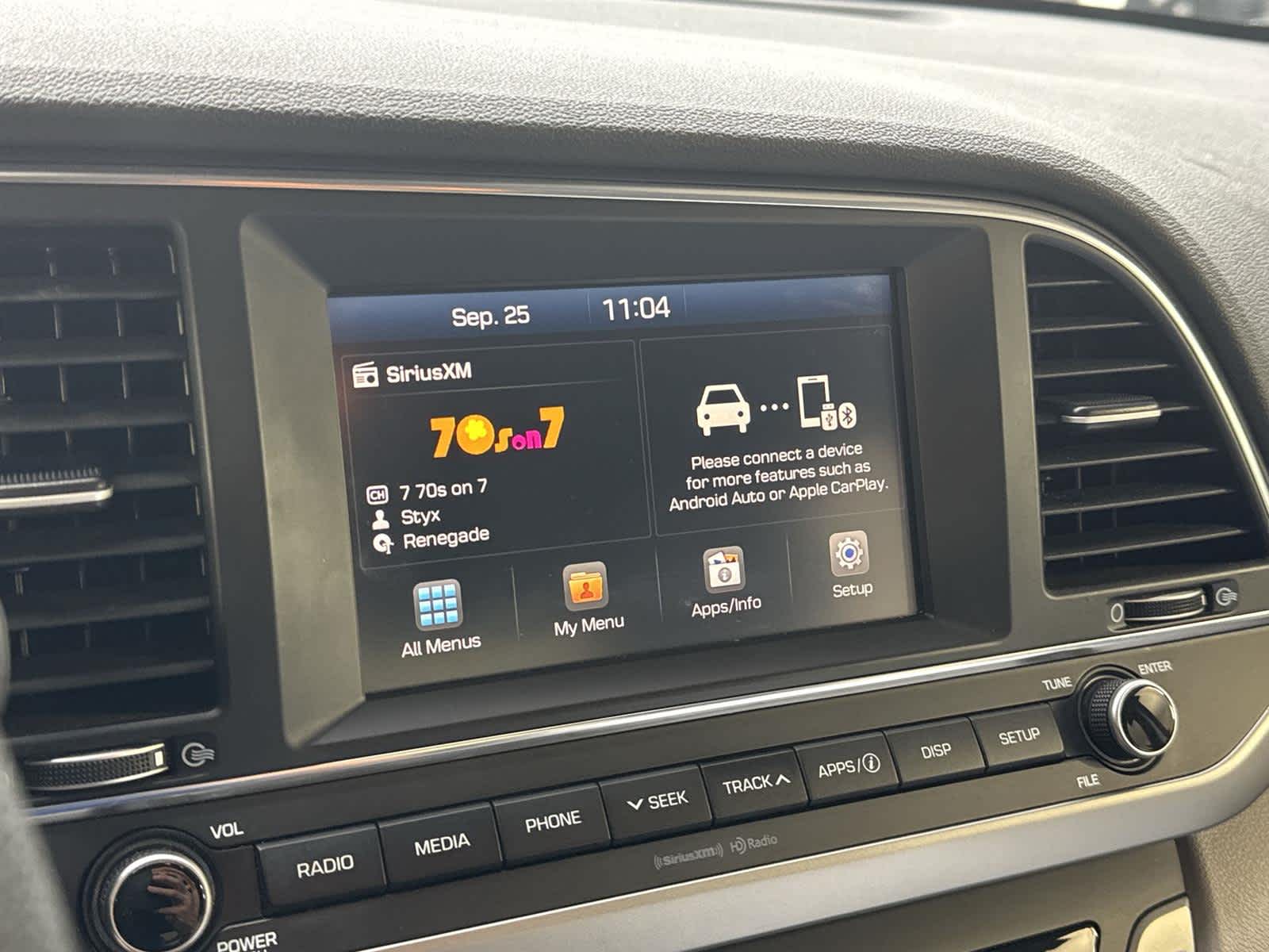 Thumbnail: 2018 Hyundai Elantra - 16