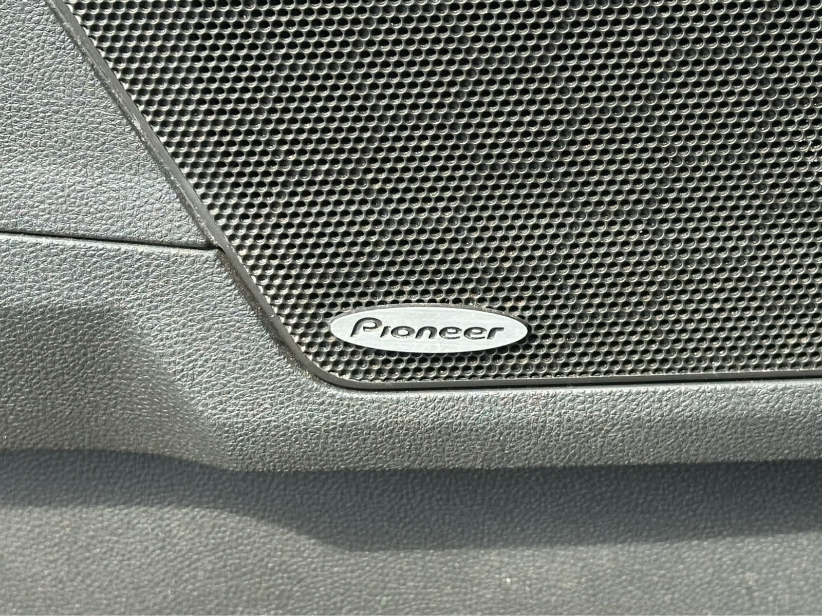Thumbnail: 2015 Chevrolet Equinox - 19