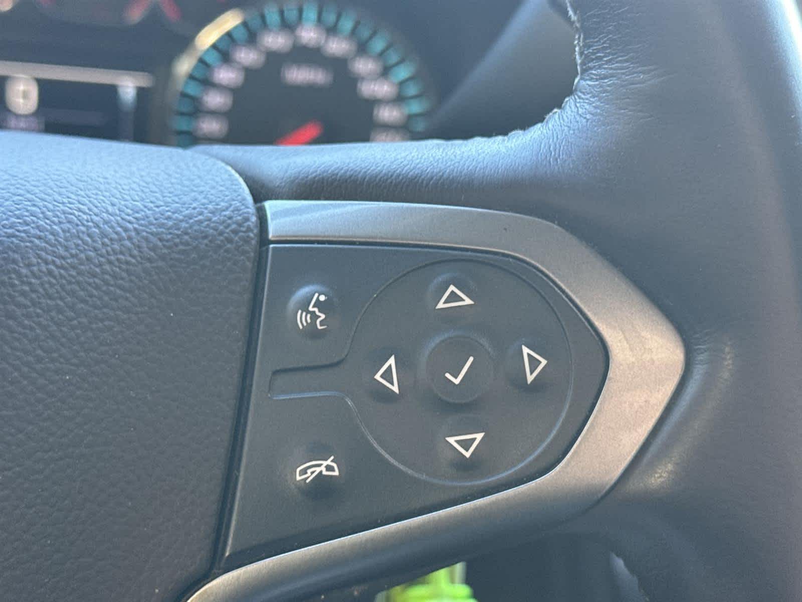 Thumbnail: 2015 Chevrolet Silverado 1500 - 26