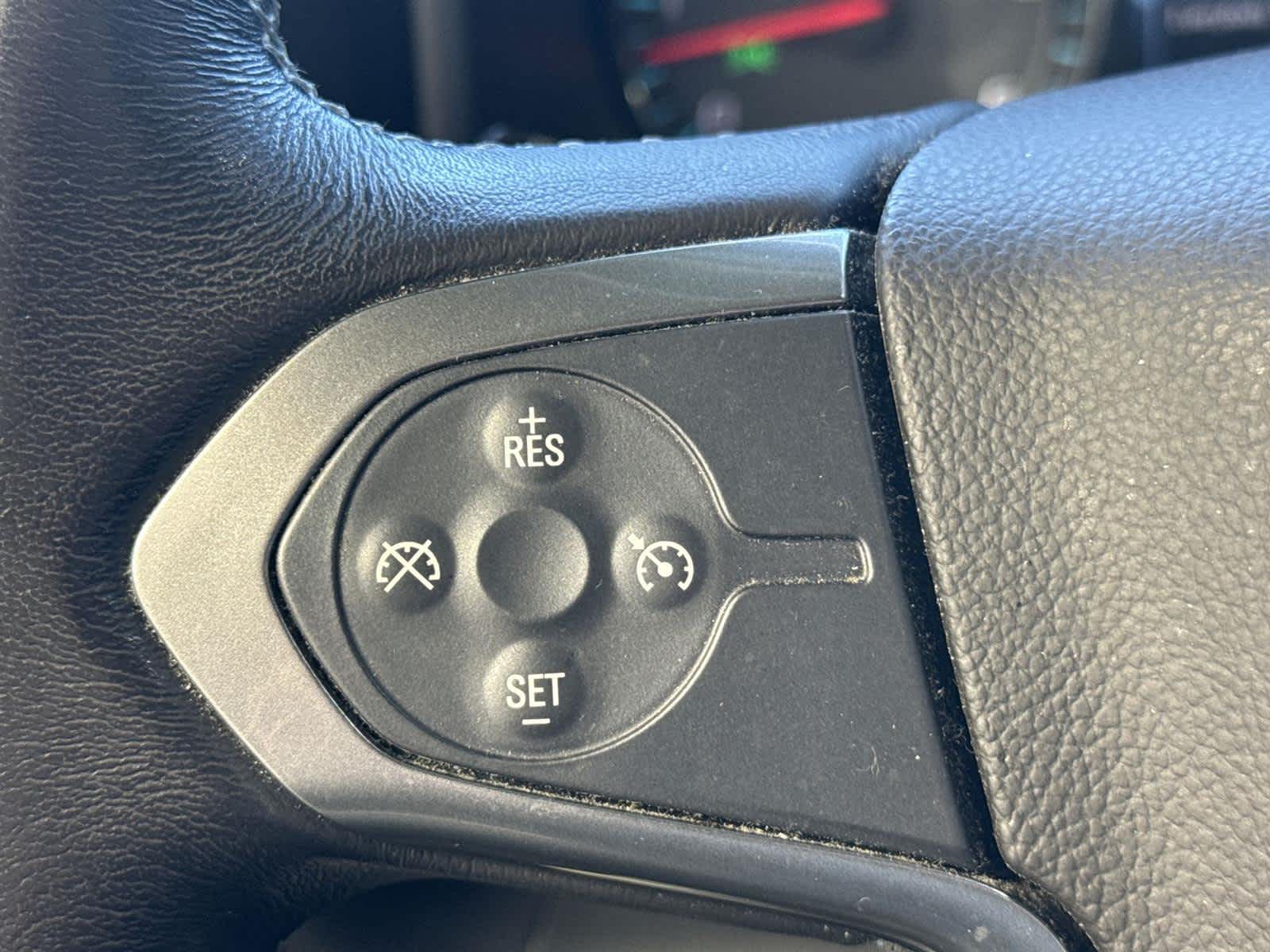 Thumbnail: 2017 Chevrolet Silverado 1500 - 24