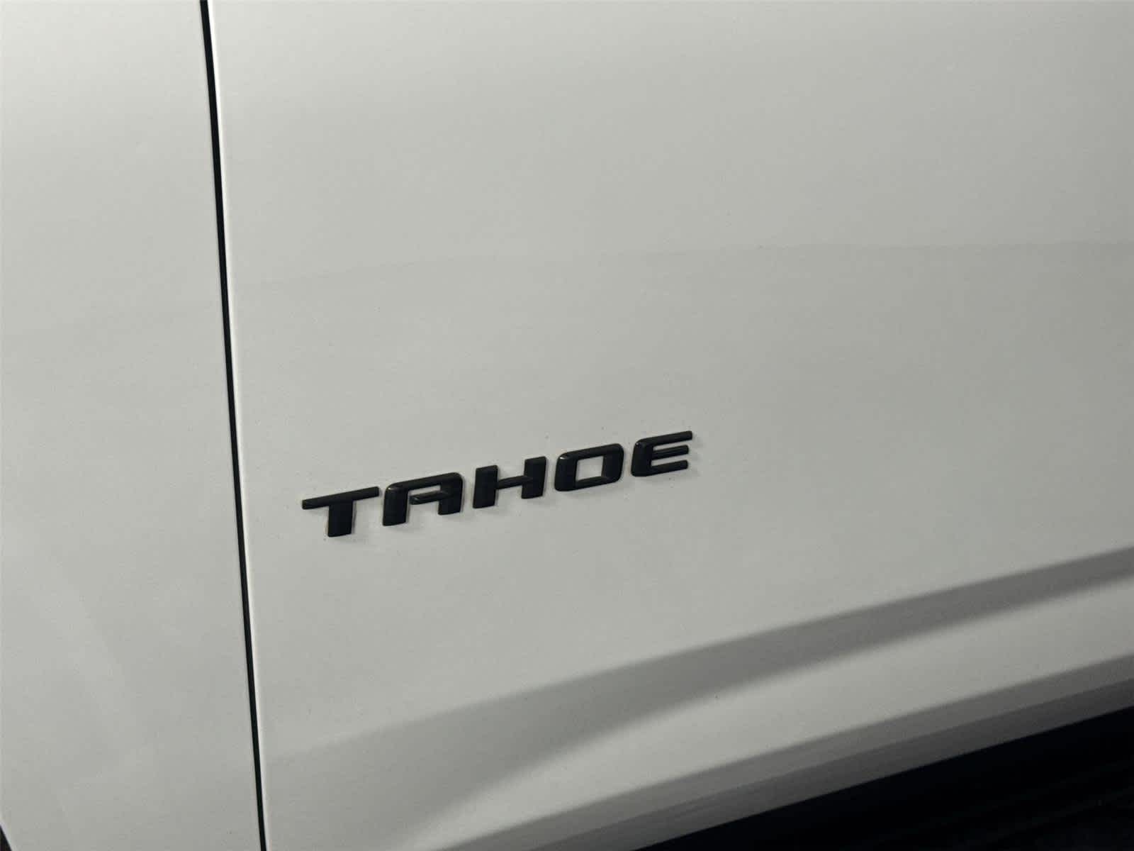 Thumbnail: 2023 Chevrolet Tahoe - 10